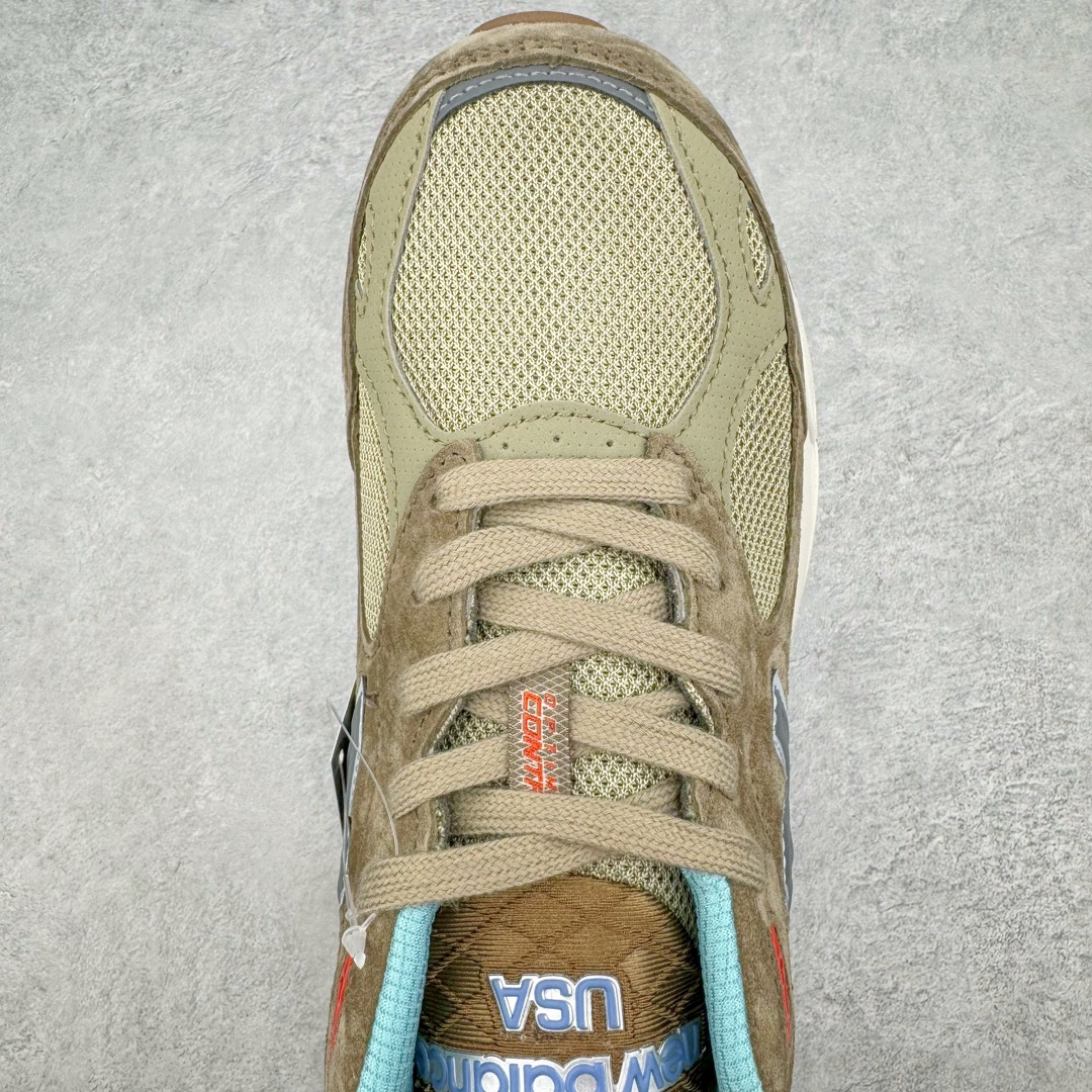 图片[4]-💰210 New Balance 新百伦NB992总统复古慢跑鞋 正确3M反光细节 原楦原纸版开发 正确6层组合底模精密开发 后跟透明TPU水晶装饰条稳固 沿用了引以为傲的跑鞋手工技艺 采用猪皮绒面并包裹局部透气网面的鞋身设计 菱网鞋舌上刻有New Balance USA 鞋面依旧身着经典的大热之灰 彰显了其高端的品质身份 尺码：36 37 37.5 38 38.5 39 40 40.5 41.5 42 42.5 43 44 45 编码：Jby2936080-运动鞋