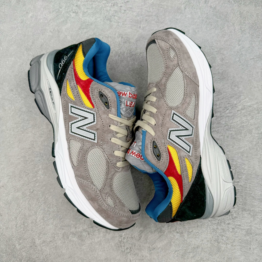 图片[3]-💰210 New Balance 新百伦NB992总统复古慢跑鞋 正确3M反光细节 原楦原纸版开发 正确6层组合底模精密开发 后跟透明TPU水晶装饰条稳固 沿用了引以为傲的跑鞋手工技艺 采用猪皮绒面并包裹局部透气网面的鞋身设计 菱网鞋舌上刻有New Balance USA 鞋面依旧身着经典的大热之灰 彰显了其高端的品质身份 尺码：36 37 37.5 38 38.5 39 40 40.5 41.5 42 42.5 43 44 45 编码：Jby2936080-运动鞋