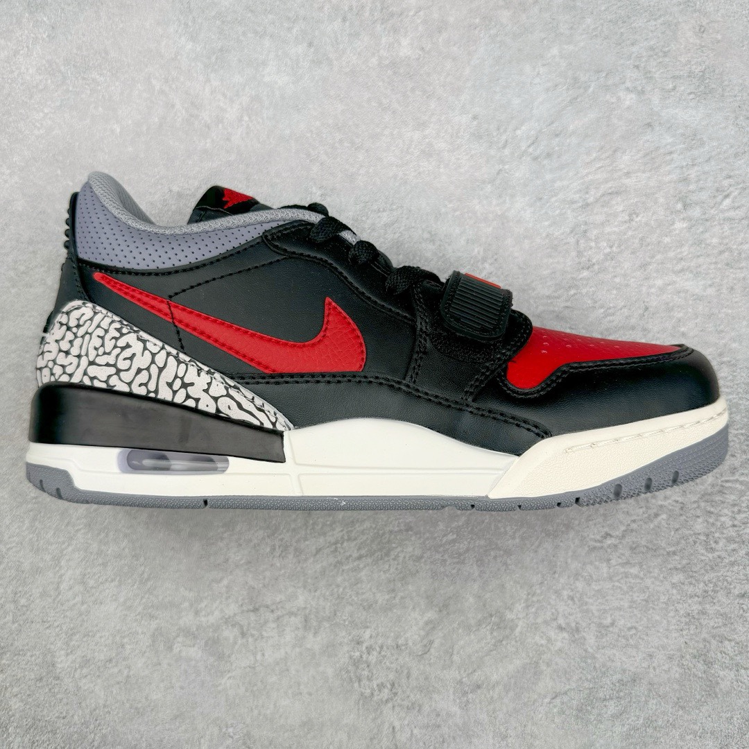 图片[9]-💰190 ＃PB Air Jordan Legacy AJ312 Low 低帮复古篮球鞋 市场最强独一档产物 全套原纸板楦头开发 原厂大底磨具加持立体防滑纹理 原档数据后跟TPU子母扣魔术贴 原装可视Air Sole气垫 原汁原味最完美的312代版型 唯一正确鞋头趴度弧度高度鞋身腰线 进口港宝加持 后跟自然饱满 全鞋荧光划线卡点 追求极致完美 每一双都是工艺品 多重QC质检 超越公司货的品控标准 实实在在的免检产品 鞋身采用了皮革材质打造 横跨鞋面的魔术贴十分吸睛 侧面的Swoosh Logo的一部分被鞋面遮挡了一部分 颇具玩味 魔术贴上标有NK标识 而鞋舌上是Jordan的经典红色飞翼Logo 后跟和鞋底均采用了AJ3的设计 后跟上同样也使用了经典的爆裂纹图案 SIZE：36 36.5 37.5 38 38.5 39 40 40.5 41 42 42.5 43 44 44.5 45 46 47.5 编码：by2936060-运动鞋