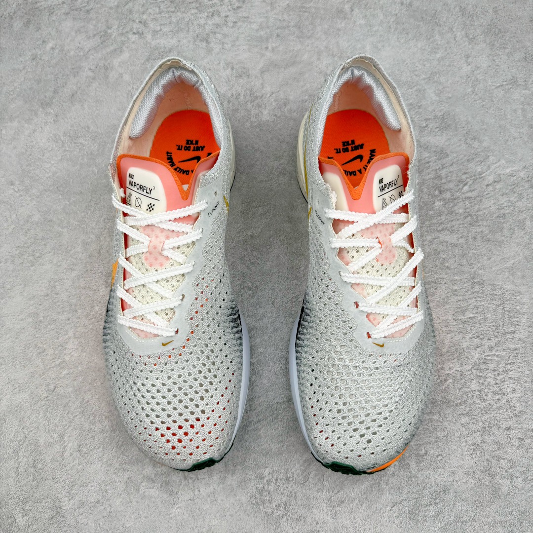 ＃纯原福利‼️
💰150 合作私
NK Zoom VaporFly Next 3% 编织飞线马拉松三代超级休运动跑鞋 泰光zp订单 真碳加持 保留了NK Systeml的突破性产品科技 且在这个基础上搭载了NK Flyknit鞋面 让这双为比赛竞速而打造的战靴更加轻盈、透气突破性的Zoom X泡棉带来NK跑步至今为止最为出色的能量回馈 
Size 详情看库存！
