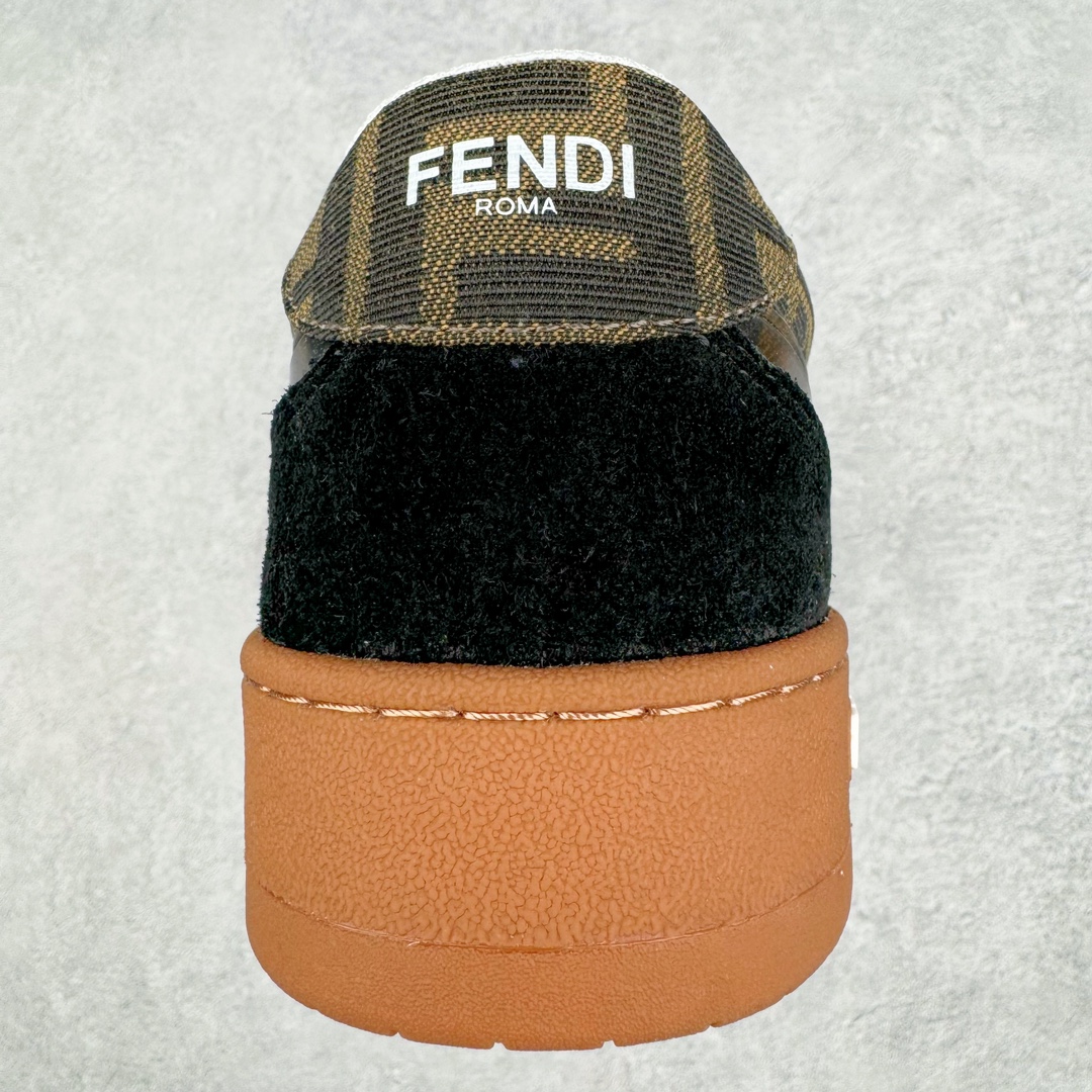 图片[8]-＃S版纯原 FENDI 芬迪 Match sneaters低帮运动鞋 独家定制 全身20几个细节点全部做到一致还原 吊打市面所有版本 独家原装套装配件官方同源 渠道原装订单 全套专柜包装物及配件#鞋底嵌入核心防伪芯片感应装置 FENDI芬迪match最新爆款情侣款运动鞋板鞋原版购入 高工艺无缝细空胶技术 贴楦误差0.05mm,鞋底采用固特异内外锁死工艺 最大限度弯折永不开胶 原鞋一致效果环保无味 鞋面采用麂皮和皮革拼接组合 logo内里采用毛巾绒里 上脚超级柔软 轻便 舒适搭配卫衣 尺码：35 36 37 38 39 40 41 42 43 44 45-选品中心