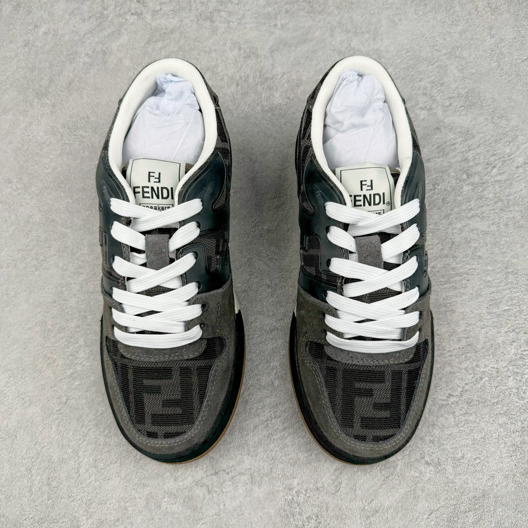 图片[2]-＃S版纯原 FENDI 芬迪 Match sneaters低帮运动鞋 独家定制 全身20几个细节点全部做到一致还原 吊打市面所有版本 独家原装套装配件官方同源 渠道原装订单 全套专柜包装物及配件#鞋底嵌入核心防伪芯片感应装置 FENDI芬迪match最新爆款情侣款运动鞋板鞋原版购入 高工艺无缝细空胶技术 贴楦误差0.05mm,鞋底采用固特异内外锁死工艺 最大限度弯折永不开胶 原鞋一致效果环保无味 鞋面采用麂皮和皮革拼接组合 logo内里采用毛巾绒里 上脚超级柔软 轻便 舒适搭配卫衣 尺码：35 36 37 38 39 40 41 42 43 44 45-选品中心