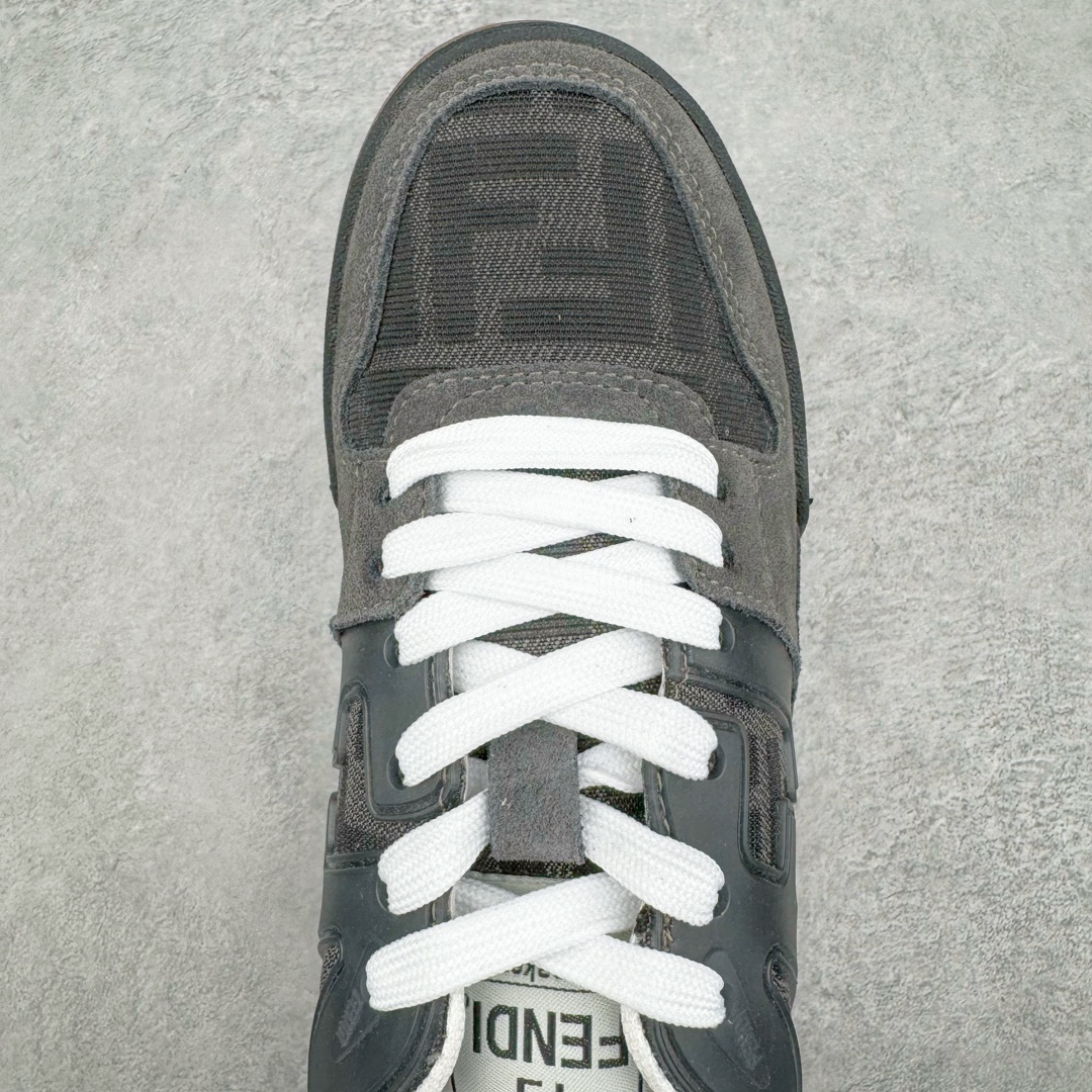 图片[4]-＃S版纯原 FENDI 芬迪 Match sneaters低帮运动鞋 独家定制 全身20几个细节点全部做到一致还原 吊打市面所有版本 独家原装套装配件官方同源 渠道原装订单 全套专柜包装物及配件#鞋底嵌入核心防伪芯片感应装置 FENDI芬迪match最新爆款情侣款运动鞋板鞋原版购入 高工艺无缝细空胶技术 贴楦误差0.05mm,鞋底采用固特异内外锁死工艺 最大限度弯折永不开胶 原鞋一致效果环保无味 鞋面采用麂皮和皮革拼接组合 logo内里采用毛巾绒里 上脚超级柔软 轻便 舒适搭配卫衣 尺码：35 36 37 38 39 40 41 42 43 44 45-选品中心