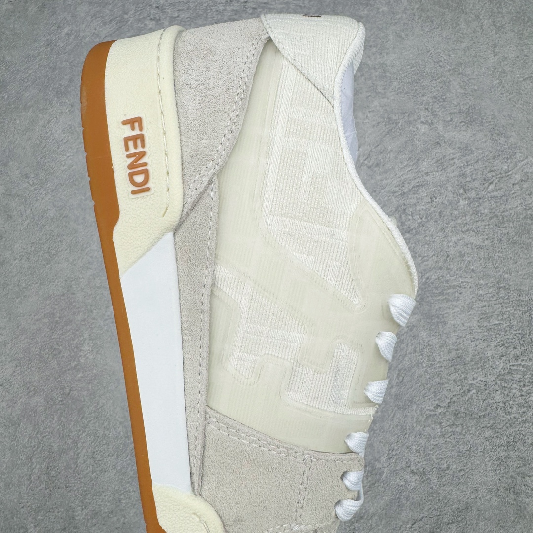 图片[6]-＃S版纯原 FENDI 芬迪 Match sneaters低帮运动鞋 独家定制 全身20几个细节点全部做到一致还原 吊打市面所有版本 独家原装套装配件官方同源 渠道原装订单 全套专柜包装物及配件#鞋底嵌入核心防伪芯片感应装置 FENDI芬迪match最新爆款情侣款运动鞋板鞋原版购入 高工艺无缝细空胶技术 贴楦误差0.05mm,鞋底采用固特异内外锁死工艺 最大限度弯折永不开胶 原鞋一致效果环保无味 鞋面采用麂皮和皮革拼接组合 logo内里采用毛巾绒里 上脚超级柔软 轻便 舒适搭配卫衣 尺码：35 36 37 38 39 40 41 42 43 44 45-选品中心