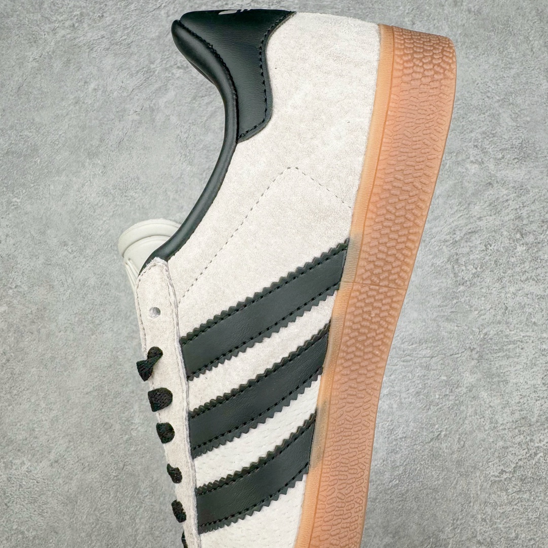 图片[7]-💰150 AD Gazelle Indoor Trainers 羚羊内训系列低帮复古百搭休闲运动德训风板鞋 IG6199 90年代经典的复刻版！自60年代以足球训练鞋面世以来,Gazelle就以其经典设计席卷全球。1991年版本的复刻,再造经典Gazelle。采用皮革打造,搭配浊色细节,让这款经典更加简约。尺码：36 36⅔ 37⅓ 38 38⅔ 39⅓ 40 40⅔ 41⅓ 42 42⅔ 43⅓ 44 45 编码：Xby2936020-运动鞋