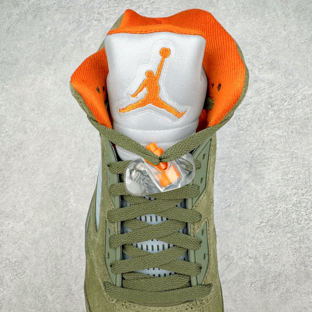 图片[5]-＃Y3纯原 Air Jordan AJ5 Retro 橄榄绿 DD0587-308 全新改良批次 圈内最强系列 恪守真诚 承诺混一赔十 高端零售裸鞋圈特供批次 SZ原厂全套原楦原纸板冲刀磨具开发 原厂皮料加持 原厂港宝加持定型后跟R度完美 同源原厂电绣 飞翼针数密度立体效果一致 百分百一致原鞋 原厂拉帮工艺 针距密度一致 后跟弧度收口自然不对折 极致一眼正品既视感 进口玻璃冲刀皮料裁剪零毛边 全鞋电脑针车工艺 品控清洁度最高QC检验标准 免检产品 原厂订购鞋盒、鞋标、防尘纸、鞋撑、鞋带 追求极致的原厂味道 尺码：40.5 41 42 42.5 43 44 44.5 45 46 47.5 48.5-选品中心