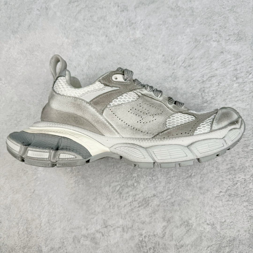 ＃总裁特价福利 BALENCIAGA 3XL Sneakers 巴黎世家十代升级版网布系带低帮走秀复古老爹鞋 全套原纸板楦头开发 最原汁原味的灵魂版型 全鞋荧光划线卡点 胶水把控整洁度追求极致完美 每一双都是工艺品 多重QC质检 超越公司货的品控标准 实实在在的免检产品 原盒原配 正确字体电绣 粗细、位置、大小正确 侧边TPU 透气孔匹配意产原版 正确分离大底 TPU软底 原版一致大底LOGO 立体感十足 原厂皮料水洗做旧 采购原厂网纱 不含皮革 网布材料和聚氨酯 磨损效果 鞋头边缘和后帮 Balenciaga 徽标 鞋面和后跟凸印尺码 鞋舌 3XL 橡胶品牌标识和反光细节 鞋帮拉袢和鞋舌拉祥 配反光细节 备用鞋带在鞋履前侧 可在穿着前取下 便于不同造型搭配 偏大一码 尺码：35 36 37 38 39 40 41 42 43 44 45-选品中心
