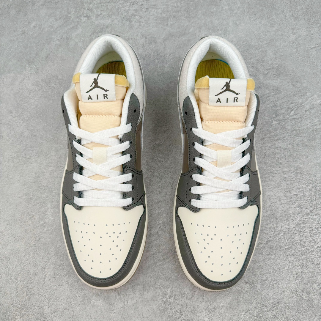 图片[2]-💰180 ＃K版 Air Jordan AJ1 Low 低帮 喜鹊灰白 FD0339-004 全新流水线出品 DT版本唯一平替选择 市场第二梯队最强版 全部原鞋开发 原楦原纸板开发 全鞋电脑针车 原厂内置全掌气垫 原盒内在原标 唯一Zp原版鞋带绑法 免检产品 全新2022版型 全头层皮料 完美零毛边处理 原厂配置全掌气垫 价格定位良心 几十个配色陆续出货 SIZE：36 36.5 37.5 38 38.5 39 40 40.5 41 42 42.5 43 44 44.5 45 46 47.5 编码：yby2936050-运动鞋