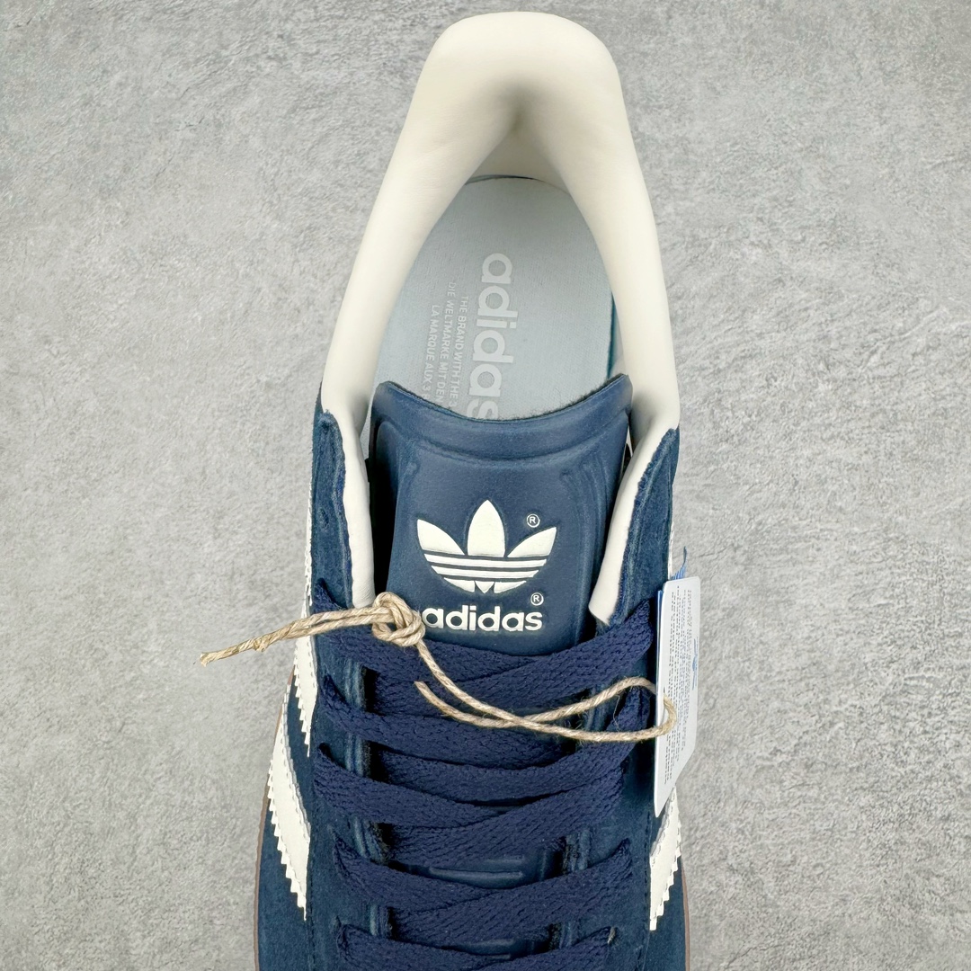 图片[5]-💰140 AD Gazelle Indoor Trainers 羚羊内训系列低帮复古百搭休闲运动德训风板鞋 ID6201 90年代经典的复刻版！自60年代以足球训练鞋面世以来,Gazelle就以其经典设计席卷全球。1991年版本的复刻,再造经典Gazelle。采用皮革打造,搭配浊色细节,让这款经典更加简约。尺码：36 36⅔ 37⅓ 38 38⅔ 39⅓ 40 40⅔ 41⅓ 42 42⅔ 43⅓ 44 45 编码：Xby2936010-运动鞋