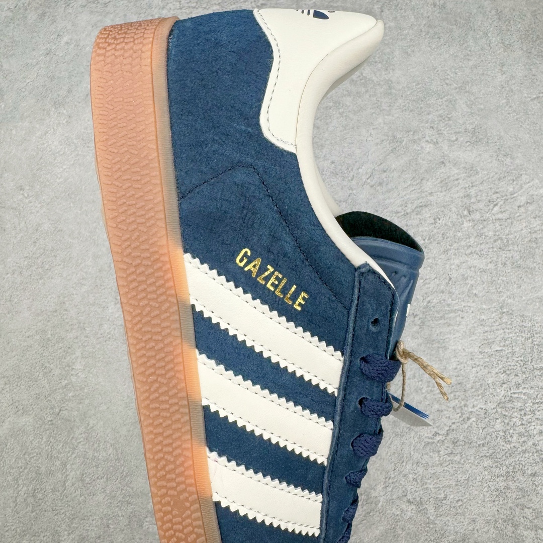 图片[6]-💰140 AD Gazelle Indoor Trainers 羚羊内训系列低帮复古百搭休闲运动德训风板鞋 ID6201 90年代经典的复刻版！自60年代以足球训练鞋面世以来,Gazelle就以其经典设计席卷全球。1991年版本的复刻,再造经典Gazelle。采用皮革打造,搭配浊色细节,让这款经典更加简约。尺码：36 36⅔ 37⅓ 38 38⅔ 39⅓ 40 40⅔ 41⅓ 42 42⅔ 43⅓ 44 45 编码：Xby2936010-运动鞋