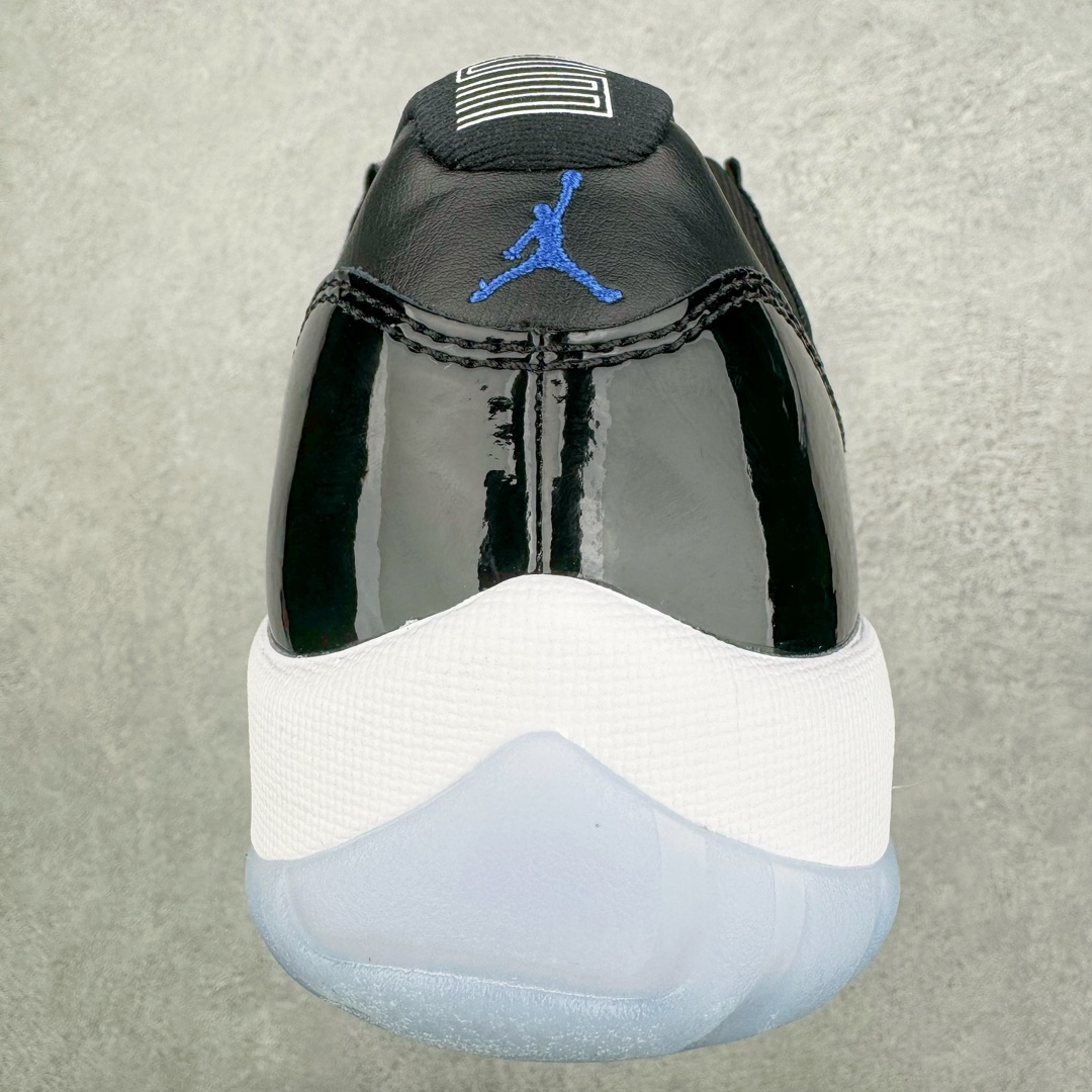 图片[6]-＃Y3纯原 Air Jordan AJ11 Retro Low \\\”Space Jam\\\” 大灌篮低帮 FV5104-004 外贸特供批次 原楦原档案数据开模打造 原厂中底拉帮钢印 原厂漆皮 防冻不开裂 头层皮料 原装鞋撑 水晶大底正确色度色泽 原楦原数据刺绣 原厂车缝走线及对位 毫厘不差 飞人logo采用原数据电脑刺绣 原装正品碳纤维真实碳板 增强抗扭 原内标 原盒标 正确官方原盒 原厂防氧化水晶外底 原厂配套厂全掌solo气垫 独家尺码：40 40.5 41 42 42.5 43 44 44.5 45 45.5 46 47.5 48.5-选品中心