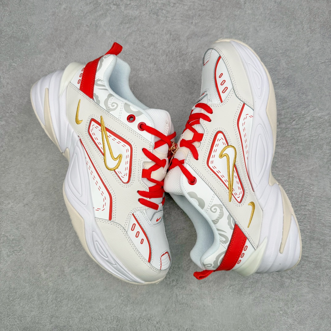 图片[3]-💰200 NIKE M2K Tekno 复古潮流百搭休闲运动旅游老爹鞋 龙年限定白红 AO3108-006 市面1:1最强版本 官方新版二维码鞋标 扫码直达官网 客供原厂模具 内增专柜防尘纸 配件齐全 鞋盒钢印 合格证 独立一次发泡轻量高回弹私模 后跟使用台湾代工厂一致定型机定型 线条效果和脚感完美 真正一码一模1:1对应生产 区别市面诸多版本！尺码：36 36.5 37.5 38 38.5 39 40 40.5 41 42 42.5 43 44 44.5 45 编码：Lby2936070-运动鞋