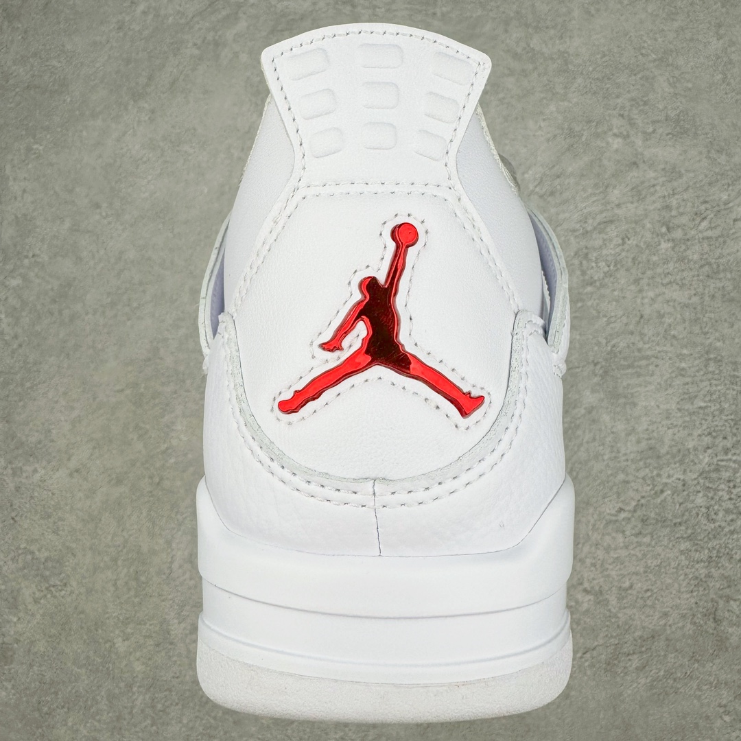 图片[8]-零售💰260 ＃KZ神版福利回馈‼Air Jordan AJ4 Retro 白红 CT8527-112 独家外贸特供尺码含 45.5 49.5 50.5 注意49.5 50.5码价格贵50元 国内外口碑最好最推荐的产品 市场中端王者 亲自操刀耗时半年巨作 全套原纸板楦头开发 确保原汁原味 完美呈现四代版型 一比一鞋头弧度高度鞋身弧度 此版本只针对中端市场 皮料材质有所更替 其他数据细节工艺流程均保持一致 绝不口嗨 细节品控鞋型随意秒杀市面3XX 4XX 原厂TPU网格鞋带扣 正确内里网布 菱角分明不变形无多余毛边 柔软性质感一致于原鞋 市场唯一原厂鞋扣模具 背面可见隐藏注塑口 原厂织唛标 原厂飞人电绣工艺 尾指中部跳三针 独家绑鞋带手法 印刷中底布 四线拉帮 米色美纹纸贴合固定 进口港宝加持 后跟自然饱满 全鞋荧光划线卡点 追求极致完美 每一双都是工艺品 多重QC质检 超越公司货的品控标准 实实在在的免检产品 尺码：40 40.5 41 42 42.5 43 44 44.5 45 45.5 46 47.5 48.5 49.5 50.5 编码：by2936060-运动鞋