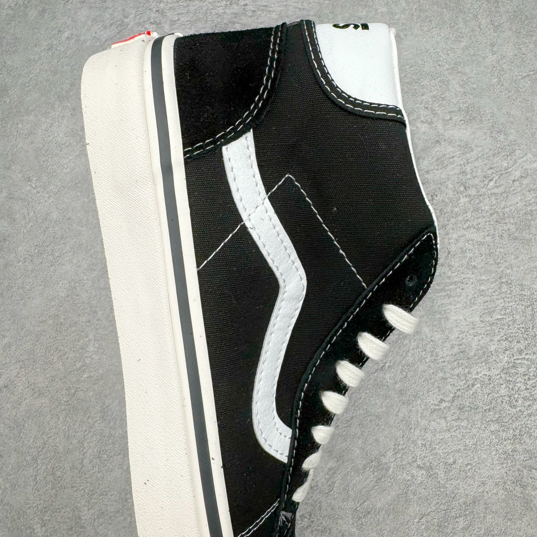 图片[6]-💰150 Vans Style 37 安纳海姆 黑白中帮n这款以Mid Skool 37 DX 为基础设计，鞋后跟配以Vans Logo，Vans标志性的侧边条纹赋予鞋身侧边，淋漓尽致地体现出经典不羁的#MY VANS#风格！使经典的复古风格让人眼前一亮。货号：VN0A3MUOQF6 尺码：35 36 36.5 37 38 38.5 39 40 40.5 41 42 42.5 43 44 编码：by2936020-运动鞋