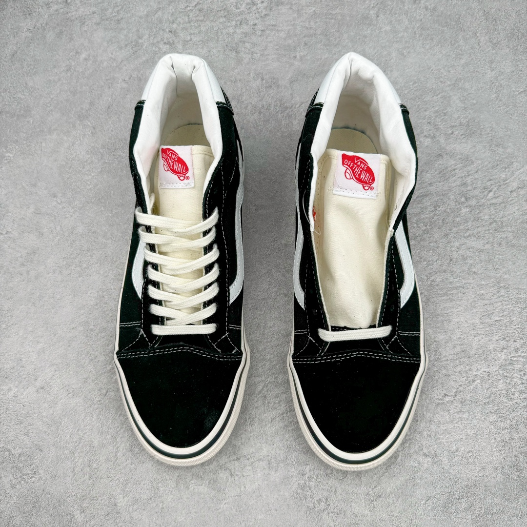 图片[2]-💰150 Vans Style 37 安纳海姆 黑白中帮n这款以Mid Skool 37 DX 为基础设计，鞋后跟配以Vans Logo，Vans标志性的侧边条纹赋予鞋身侧边，淋漓尽致地体现出经典不羁的#MY VANS#风格！使经典的复古风格让人眼前一亮。货号：VN0A3MUOQF6 尺码：35 36 36.5 37 38 38.5 39 40 40.5 41 42 42.5 43 44 编码：by2936020-运动鞋