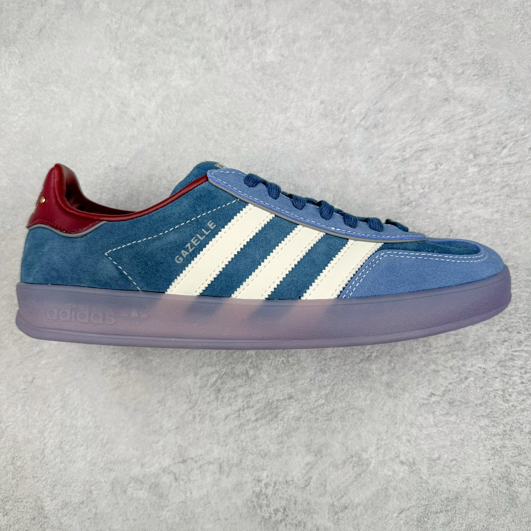 图片[5]-💰190 ＃HP纯原 AD Original Gazelle Indoor Trainers 瞪羚室内鞋系列低帮复古百搭休闲运动德训风板鞋 高端零售特供批次 原厂定制长毛翻毛皮组合环保纤维革鞋面材质 内置环保海玻璃鞋垫 外置RB橡胶大底 产品品控稳定性领先行业 原厂全套原楦原纸板冲刀磨具开发 原厂皮料加持 原厂港宝加持定型后跟R度完美 将复古进行到底 简约流畅 三十年不变经典 这款Gazelle运动鞋 无论面料、配色、质感或设计 都只在重现其1991年原款的经典 皮革鞋面 撞色三条纹和鞋跟标的设计 力求呈现90年代的经典复古风潮 Samba火热的同时 也带动了其它的复古鞋型 Gazelle便是其中一只 Gazelle Indoor拥有包边更宽的T字型鞋头 更好的保护运动员的前掌 浓浓的复古氛围感 非常适合现在流行的Cleanfit风格 尺码：35.5 36 36⅔ 37⅓ 38 38⅔ 39⅓ 40 40⅔ 41⅓ 42 42⅔ 43⅓ 44 44⅔ 45 编码：by2936060-运动鞋