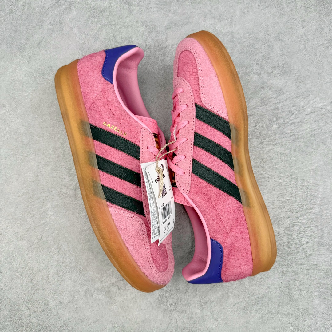 图片[3]-💰190 ＃HP纯原 AD Original Gazelle Indoor Trainers 瞪羚室内鞋系列低帮复古百搭休闲运动德训风板鞋 IE7002 麂皮生胶底 高端零售特供批次 原厂定制长毛翻毛皮组合环保纤维革鞋面材质 内置环保海玻璃鞋垫 外置RB橡胶大底 产品品控稳定性领先行业 原厂全套原楦原纸板冲刀磨具开发 原厂皮料加持 原厂港宝加持定型后跟R度完美 将复古进行到底 简约流畅 三十年不变经典 这款Gazelle运动鞋 无论面料、配色、质感或设计 都只在重现其1991年原款的经典 皮革鞋面 撞色三条纹和鞋跟标的设计 力求呈现90年代的经典复古风潮 Samba火热的同时 也带动了其它的复古鞋型 Gazelle便是其中一只 Gazelle Indoor拥有包边更宽的T字型鞋头 更好的保护运动员的前掌 浓浓的复古氛围感 非常适合现在流行的Cleanfit风格 尺码：35.5 36 36⅔ 37⅓ 38 38⅔ 39⅓ 40 40⅔ 41⅓ 42 42⅔ 43⅓ 44 44⅔ 45 编码：by2936060-运动鞋