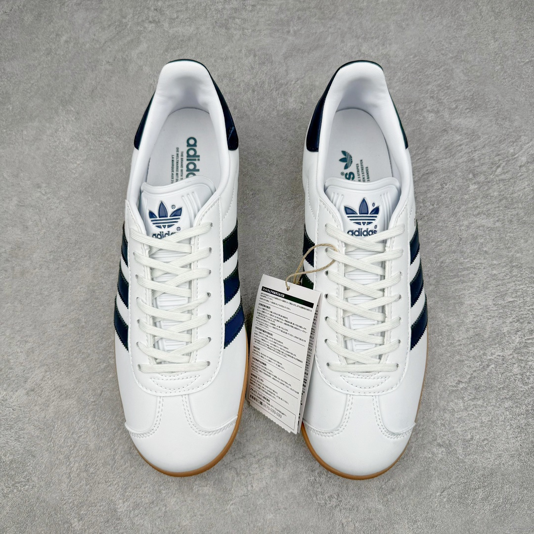 图片[2]-💰190 ＃HP纯原 AD Original Gazelle Trainers 瞪羚室内鞋系列低帮复古百搭休闲运动德训风板鞋 IG3507 高端零售特供批次 原厂定制长毛翻毛皮组合环保纤维革鞋面材质 内置环保海玻璃鞋垫 外置RB橡胶大底 产品品控稳定性领先行业 原厂全套原楦原纸板冲刀磨具开发 原厂皮料加持 原厂港宝加持定型后跟R度完美 将复古进行到底 简约流畅 三十年不变经典 这款Gazelle运动鞋 无论面料、配色、质感或设计 都只在重现其1991年原款的经典 皮革鞋面 撞色三条纹和鞋跟标的设计 力求呈现90年代的经典复古风潮 Samba火热的同时 也带动了其它的复古鞋型 Gazelle便是其中一只 Gazelle Indoor拥有包边更宽的T字型鞋头 更好的保护运动员的前掌 浓浓的复古氛围感 非常适合现在流行的Cleanfit风格 尺码：35.5 36 36⅔ 37⅓ 38 38⅔ 39⅓ 40 40⅔ 41⅓ 42 42⅔ 43⅓ 44 44⅔ 45 编码：by2936060-运动鞋