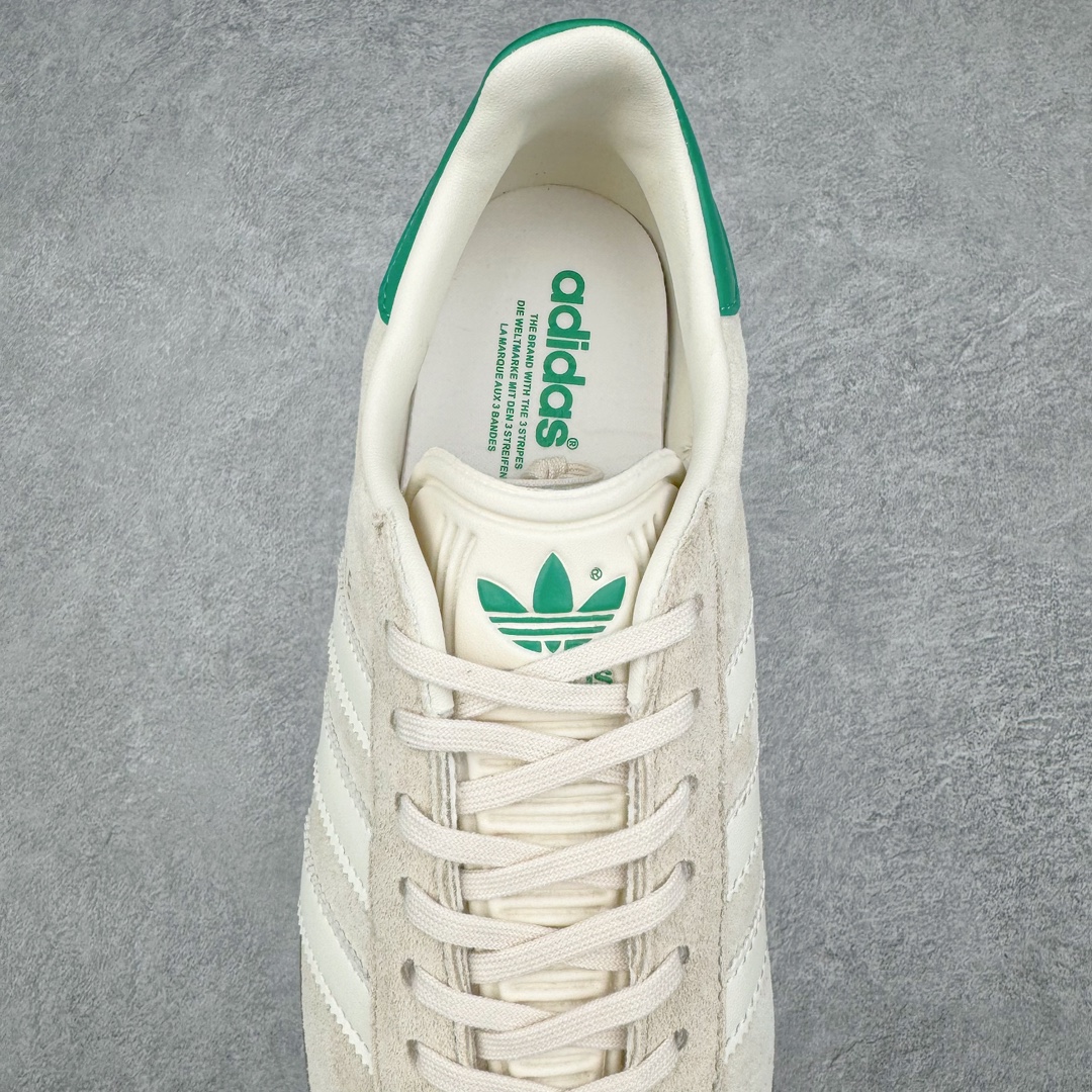 图片[5]-💰190 ＃HP纯原 AD Original Gazelle Trainers 瞪羚室内鞋系列低帮复古百搭休闲运动德训风板鞋 IF3235 高端零售特供批次 原厂定制长毛翻毛皮组合环保纤维革鞋面材质 内置环保海玻璃鞋垫 外置RB橡胶大底 产品品控稳定性领先行业 原厂全套原楦原纸板冲刀磨具开发 原厂皮料加持 原厂港宝加持定型后跟R度完美 将复古进行到底 简约流畅 三十年不变经典 这款Gazelle运动鞋 无论面料、配色、质感或设计 都只在重现其1991年原款的经典 皮革鞋面 撞色三条纹和鞋跟标的设计 力求呈现90年代的经典复古风潮 Samba火热的同时 也带动了其它的复古鞋型 Gazelle便是其中一只 Gazelle Indoor拥有包边更宽的T字型鞋头 更好的保护运动员的前掌 浓浓的复古氛围感 非常适合现在流行的Cleanfit风格 尺码：35.5 36 36⅔ 37⅓ 38 38⅔ 39⅓ 40 40⅔ 41⅓ 42 42⅔ 43⅓ 44 44⅔ 45 编码：by2936060-运动鞋