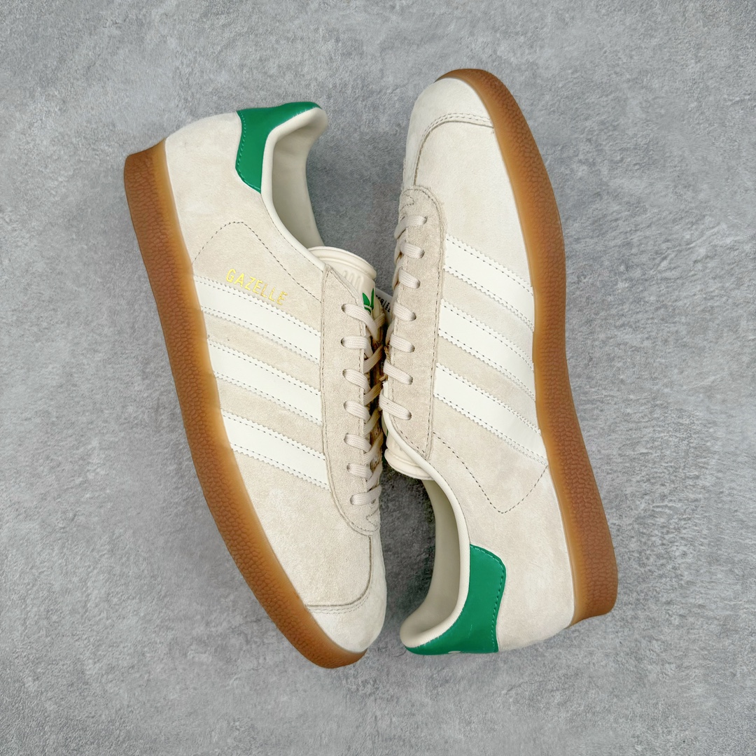 图片[3]-💰190 ＃HP纯原 AD Original Gazelle Trainers 瞪羚室内鞋系列低帮复古百搭休闲运动德训风板鞋 IF3235 高端零售特供批次 原厂定制长毛翻毛皮组合环保纤维革鞋面材质 内置环保海玻璃鞋垫 外置RB橡胶大底 产品品控稳定性领先行业 原厂全套原楦原纸板冲刀磨具开发 原厂皮料加持 原厂港宝加持定型后跟R度完美 将复古进行到底 简约流畅 三十年不变经典 这款Gazelle运动鞋 无论面料、配色、质感或设计 都只在重现其1991年原款的经典 皮革鞋面 撞色三条纹和鞋跟标的设计 力求呈现90年代的经典复古风潮 Samba火热的同时 也带动了其它的复古鞋型 Gazelle便是其中一只 Gazelle Indoor拥有包边更宽的T字型鞋头 更好的保护运动员的前掌 浓浓的复古氛围感 非常适合现在流行的Cleanfit风格 尺码：35.5 36 36⅔ 37⅓ 38 38⅔ 39⅓ 40 40⅔ 41⅓ 42 42⅔ 43⅓ 44 44⅔ 45 编码：by2936060-运动鞋