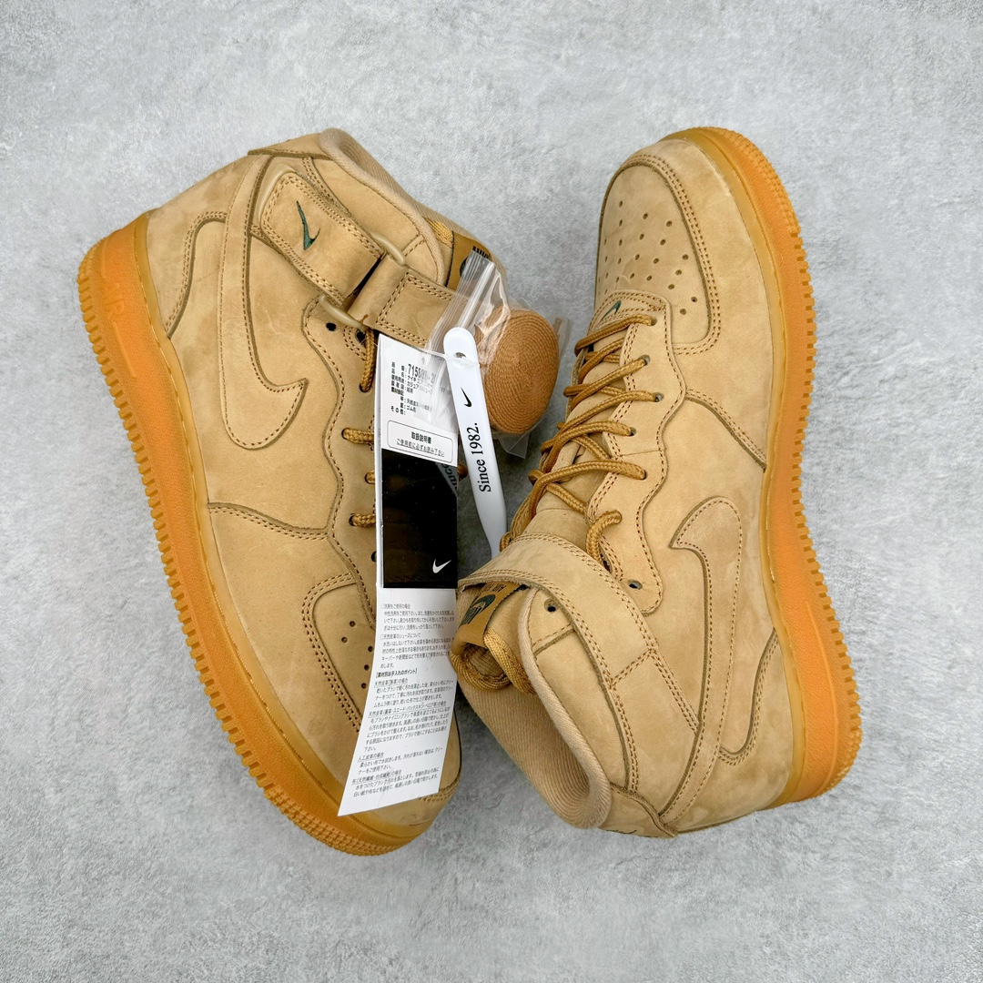 图片[3]-💰240 ＃TS纯原 NK Air Force 1 \’07 Mid\”Wheat/Flax\”空军一号经典中帮百搭休闲运动板鞋 小麦黄棕18款 715889-200 小麦配色的球鞋一直都是秋冬时期穿搭的首选 不仅承袭了大黄靴的干练和帅气 还有着 Air Force 1 的经典复古气质 极为百搭的效果也是重要不可割舍的理由之一 整体依旧采用质感十足的卡其色牛巴革材质打造鞋身 不仅造型十分吸睛质感更是十分讨人喜爱 搭配上同色造型的尼龙鞋带和魔术贴设计 将工装风格体现到位 侧身处皮质 Swoosh Logo 进一步彰显该配色独特魅力 最后以同色水晶材质外底收尾与鞋身配色相互呼应 完善整体造型设计 这样一双既有复古气氛 又能释放出潮流时尚街头气质的鞋款 想必上脚效果更是相当出众 SIZE：35.5 36 36.5 37.5 38 38.5 39 40 40.5 41 42 42.5 43 44 44.5 45 46 编码：Tby3936010-运动鞋