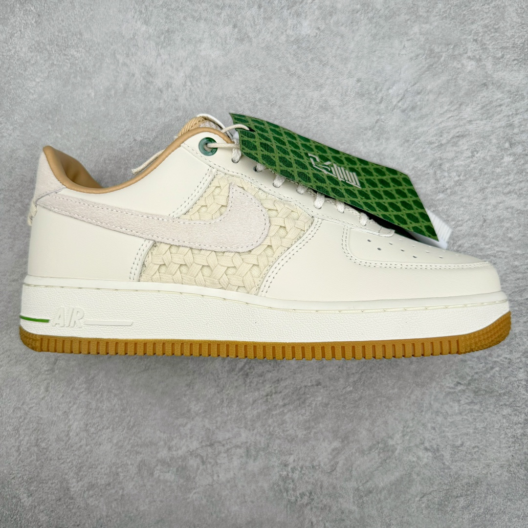 💰200 NK Air Force 1´07 Low 空军一号低帮百搭休闲运动板鞋 FN0369-101 柔软、弹性十足的缓震性能和出色的中底设计 横跨复古与现代的外型结合 造就出风靡全球三十多年的Force 1 直到今天还深受青睐 SIZE：35.5 36 36.5 37.5 38 38.5 39 40 40.5 41 42 42.5 43 44 44.5 45 编码：Tby2936070-运动鞋