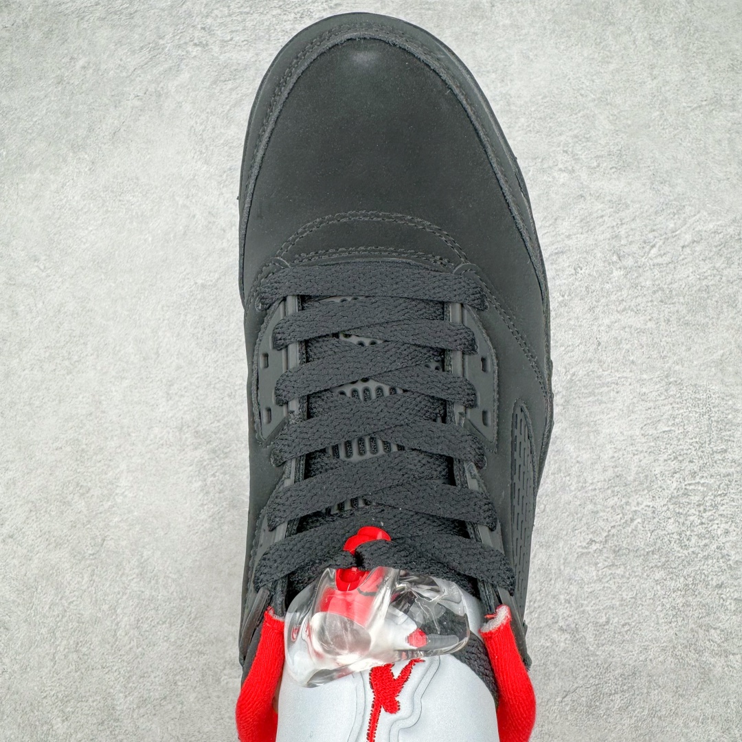 图片[4]-💰260 Air Jordan AJ5 Low “Alternate ’90” 黑红低帮 819171-001 国内头层皮料订染 用料绝不含糊 工艺方面大到整体鞋型 漏斗收腰 底线拉帮 LOGO立体 小到针眼排布 载片对称  鞋标规范 鞋垫背胶 中底可视气垫 半透明水晶大底等等 Size：36 36.5 37 37.5 38 38.5 39 40 40.5 41 42 42.5 43 44 44.5 45 46 47.5 编码：Bby3936030-运动鞋