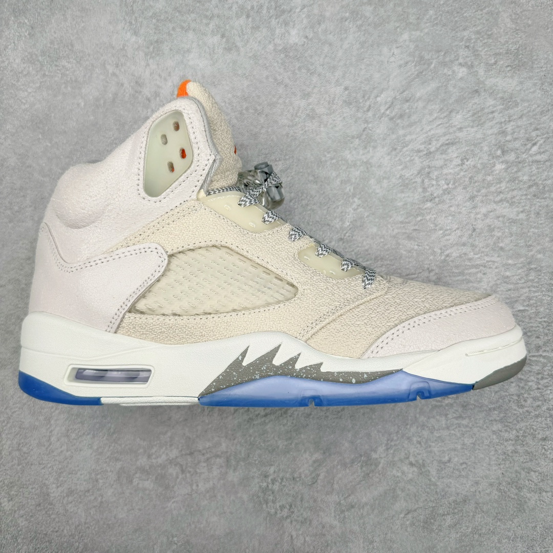 💰270 Air Jordan AJ5 SE Craft 米灰 货号：FD9222-180 原纸板楦头开发 进口头层皮料 完美鞋型匹配公司货 正确鞋舌立体高频 最新原厂底模 大底卡色咬花完美 鞋柜必备鞋款 终端现货供应 尺码：36 36.5 37.5 38 38.5 39 40 40.5 41 42 42.5 43 44 44.5 45 46 47.5 编码：Bby3936040-运动鞋