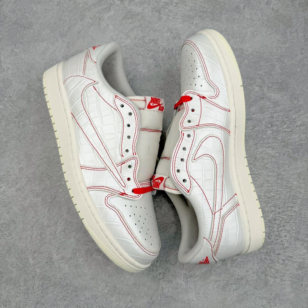 图片[3]-💰220 ＃KZ神版莞产 Travis Scott x Air Jordan AJ1 Low OG SP TS联名兔八哥米白红蛇纹倒钩低帮 DM7866-601 全系列配色 外贸特供批次 新配色不断更新开发 市场中端王者 全套原纸板楦头开发 确保原汁原味 完美呈现一代版型 一比一鞋头弧度高度鞋身弧度 此版本只针对中端市场 细节品控鞋型随意秒杀市面同价位 鞋型完美 不臃肿别扭 头层皮料加持 用料绝不含糊 进口玻璃冲刀皮料裁剪零毛边 电脑针车工艺 超高鞋面清洁度 最高QC检验标准 控制溢胶瑕疵 原盒原配 飞翼3D高频深度立体 工艺方面大到整体鞋型 漏斗收腰 底线拉帮 LOGO立体程度 小到针眼排布 载片对称 冲孔效果 鞋标规范 鞋垫背胶等等 无一不是口碑收割 每双都是一个回头客 SIZE：36 36.5 37.5 38 38.5 39 40 40.5 41 42 42.5 43 44 44.5 45 46 47.5 编码：by2936090-运动鞋