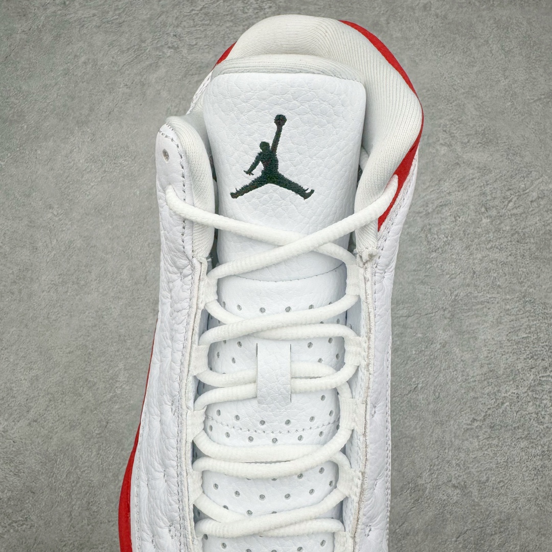 图片[5]-💰500 ＃SZ纯原 Air Jordan AJ13 Retro 白红 414571-122 圈内最强13代 目前可过各类鉴定或无法鉴定 裸鞋随意操作 外贸特供批次 原楦原档案数据开模打造 公司渠道原装全息3D猫眼 原鞋开发 版型近乎零偏差 采购原厂皮料 LOGO五金部件高价开发私模 杜绝一眼假版本 原厂档案开模大底 共3层贴合工艺 三层中间加入海玻璃缓震鞋垫 大底采用进口一次MD而非市面二次MD低价原料成型 进口MD材料异味较少比原鞋还少 市面异味大刺鼻 Size：40 40.5 41 42 42.5 43 44 44.5 45 46 47.5 48.5 编码：by5936070-运动鞋