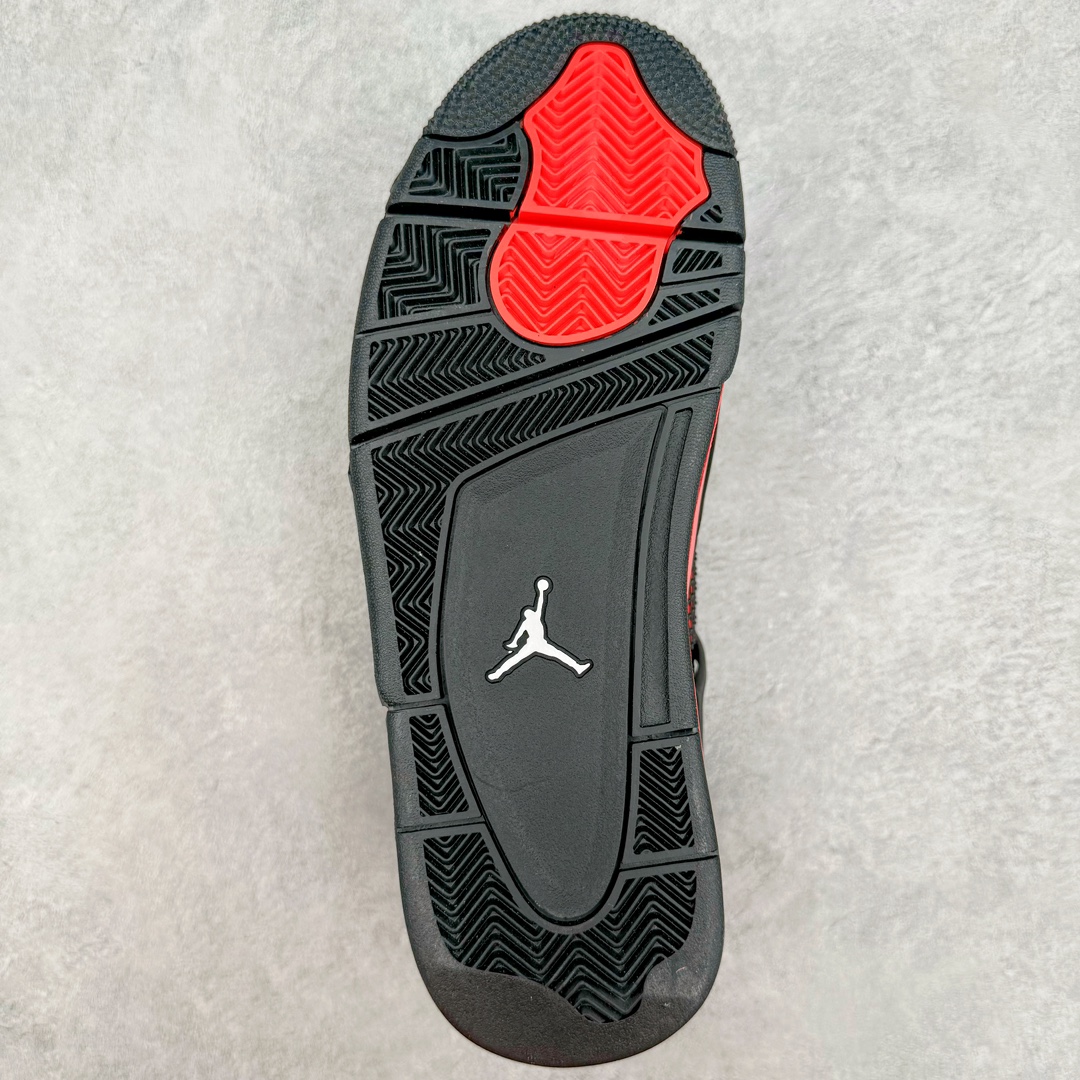 图片[9]-💰390 ＃SZ纯原 Air Jordan AJ4 Retro \”Red Thunder\” 黑红雷电 CT8527-016 目前可过各类鉴定或无法鉴定 裸鞋随意操作 第一梯队最新批次 细节多次校对改良 接近完美 细节达到可过鉴定标准 耗时半年巨作 全套原纸板楦头开发 原厂特供皮料加持 确保原汁原味 完美呈现四代版型 一比一鞋头弧度高度鞋身弧度 数据细节工艺流程均保持原鞋一致 原厂TPU网格鞋带扣 正确内里网布 菱角分明不变形无多余毛边 柔软性质感一致于原鞋 原厂织唛标 原厂飞人电绣工艺 尾指中部跳三针 独家绑鞋带手法 印刷中底布 四线拉帮 米色美纹纸贴合固定 进口港宝加持 后跟自然饱满 全鞋荧光划线卡点 追求极致完美 每一双都是工艺品 多重QC质检 超越公司货的品控标准 实实在在的免检产品 尺码：40 40.5 41 42 42.5 43 44 44.5 45 46 47.5 48.5 编码：by4936060-运动鞋