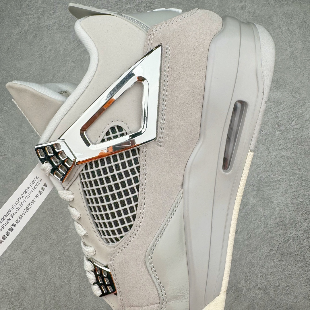 图片[7]-💰390 ＃SZ纯原 Air Jordan AJ4 Retro 电镀银 AQ9129-001 目前可过各类鉴定或无法鉴定 裸鞋随意操作 第一梯队最新批次 细节多次校对改良 接近完美 细节达到可过鉴定标准 耗时半年巨作 全套原纸板楦头开发 原厂特供皮料加持 确保原汁原味 完美呈现四代版型 一比一鞋头弧度高度鞋身弧度 数据细节工艺流程均保持原鞋一致 原厂TPU网格鞋带扣 正确内里网布 菱角分明不变形无多余毛边 柔软性质感一致于原鞋 原厂织唛标 原厂飞人电绣工艺 尾指中部跳三针 独家绑鞋带手法 印刷中底布 四线拉帮 米色美纹纸贴合固定 进口港宝加持 后跟自然饱满 全鞋荧光划线卡点 追求极致完美 每一双都是工艺品 多重QC质检 超越公司货的品控标准 实实在在的免检产品 尺码：40 40.5 41 42 42.5 43 44 44.5 45 46 47.5 48.5 编码：by4936060-运动鞋