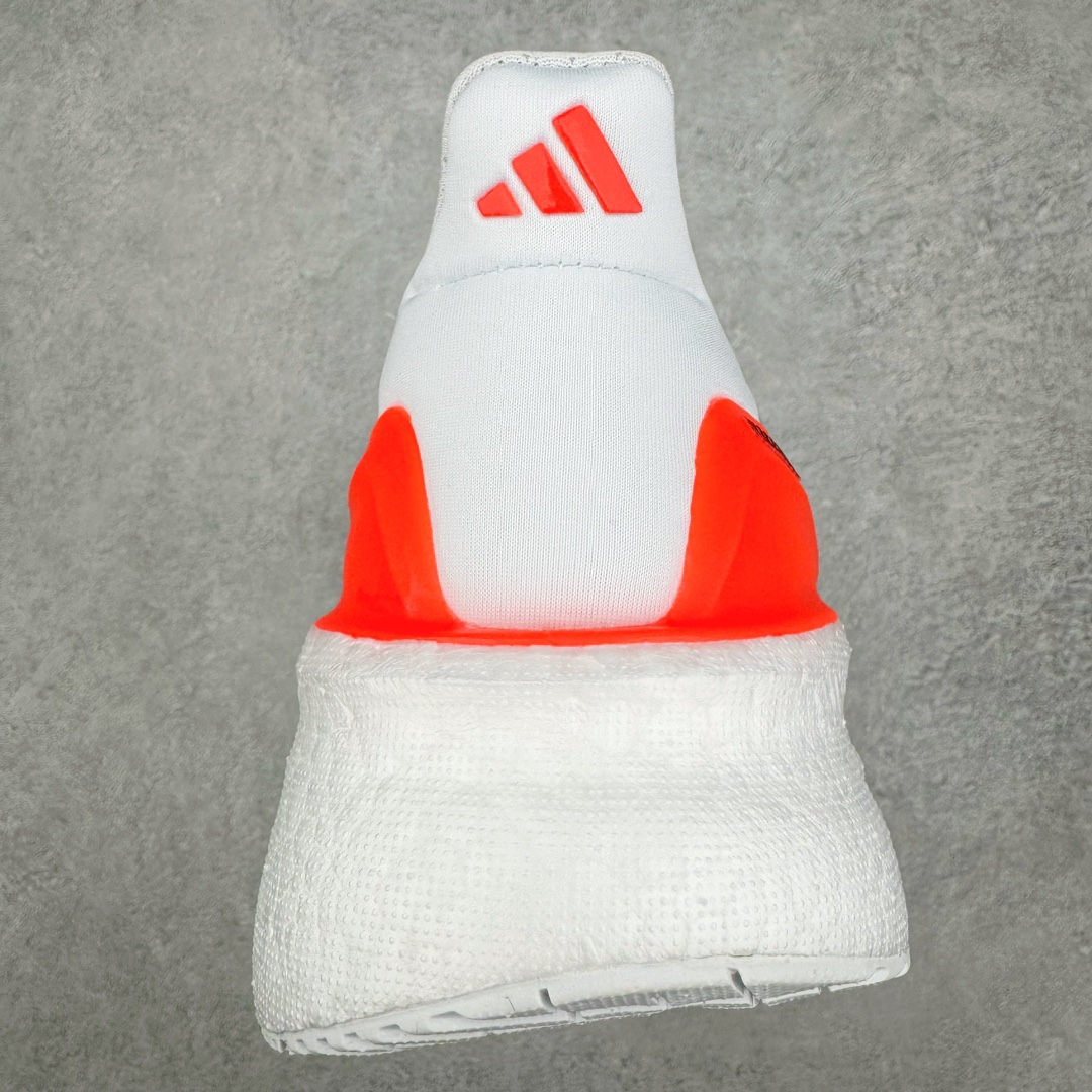 图片[8]-💰170 ＃X版 AD Ultra Boost Light UB10.0 系列低帮袜套式针织透气缓震休闲运动慢跑鞋 ID8888 历经10年不断创新以科技重塑跑步推出全新超轻新科技跑鞋 力求为跑步添活力 搭载LIGHT BOOST中底的新鲜演绎 无论节奏快慢、距离长短 伴你活力畅跑 延续了该系列的设计语言 采用分区编织鞋面 鞋头处网眼孔洞更大 提升透气性 一体式鞋舌 避免运动中出现偏移 实现鞋脚一体性 鞋侧 TPU 材质 有效提供支撑性 镂空的设计 同时减轻整体重量 最明显的则是中底部分 不仅是厚度夸张 大家最熟悉的 Boost 材质终于迎来升级 减重 30% 带来更轻量化的上脚感受 SIZE：36 36.5 37 38 38.5 39 40 40.5 41 42 42.5 43 44 44.5 45 编码：by2936040-运动鞋