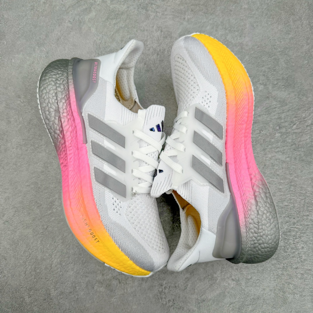 图片[3]-💰170 ＃X版 AD Ultra Boost Light UB10.0 系列低帮袜套式针织透气缓震休闲运动慢跑鞋 ID8840 历经10年不断创新以科技重塑跑步推出全新超轻新科技跑鞋 力求为跑步添活力 搭载LIGHT BOOST中底的新鲜演绎 无论节奏快慢、距离长短 伴你活力畅跑 延续了该系列的设计语言 采用分区编织鞋面 鞋头处网眼孔洞更大 提升透气性 一体式鞋舌 避免运动中出现偏移 实现鞋脚一体性 鞋侧 TPU 材质 有效提供支撑性 镂空的设计 同时减轻整体重量 最明显的则是中底部分 不仅是厚度夸张 大家最熟悉的 Boost 材质终于迎来升级 减重 30% 带来更轻量化的上脚感受 SIZE：36 36.5 37 38 38.5 39 40 40.5 41 42 42.5 43 44 44.5 45 编码：by2936040-运动鞋