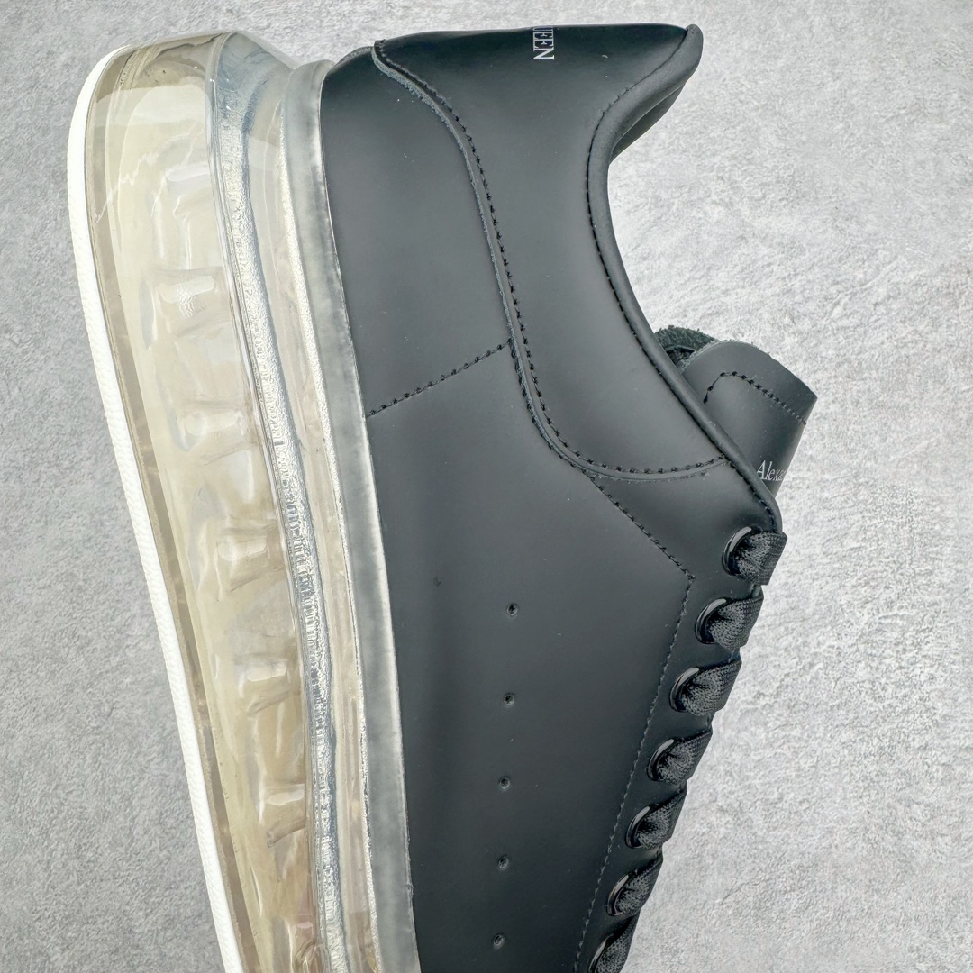 图片[6]-💰380 Alexander McQueen Air Cushion Sneaker 亚历山大·麦昆低帮时装厚底休闲气垫运动小白鞋 这款厚底运动休闲鞋又将掀起小白鞋之风 鞋底独立开模 PU+高透明橡胶真空气垫水晶底 设计上减轻重量又耐磨 气垫鞋底弹力又舒适 尺码：35-44 编码：Fby4936050-运动鞋