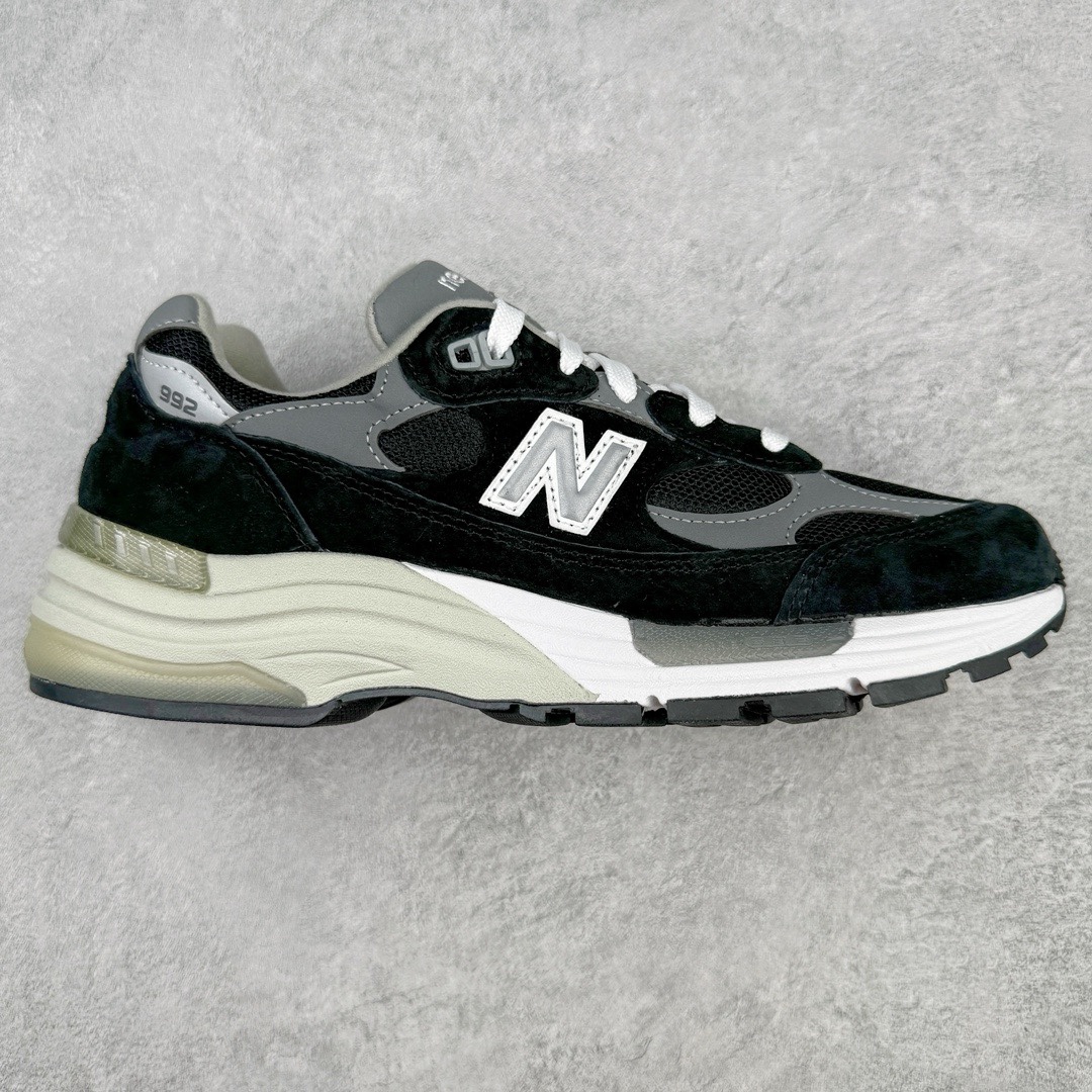 图片[8]-💰240 ＃M纯原 New Balance 新百伦NB992总统复古慢跑鞋 正确3M反光细节 原楦原纸版开发 正确6层组合底模精密开发 后跟透明TPU水晶装饰条稳固 沿用了引以为傲的跑鞋手工技艺 采用猪皮绒面并包裹局部透气网面的鞋身设计 菱网鞋舌上刻有New Balance USA 鞋面依旧身着经典的大热之灰 彰显了其高端的品质身份 尺码：36 37 37.5 38 38.5 39 40 40.5 41.5 42 42.5 43 44 45 46.5 编码：by3936010-运动鞋