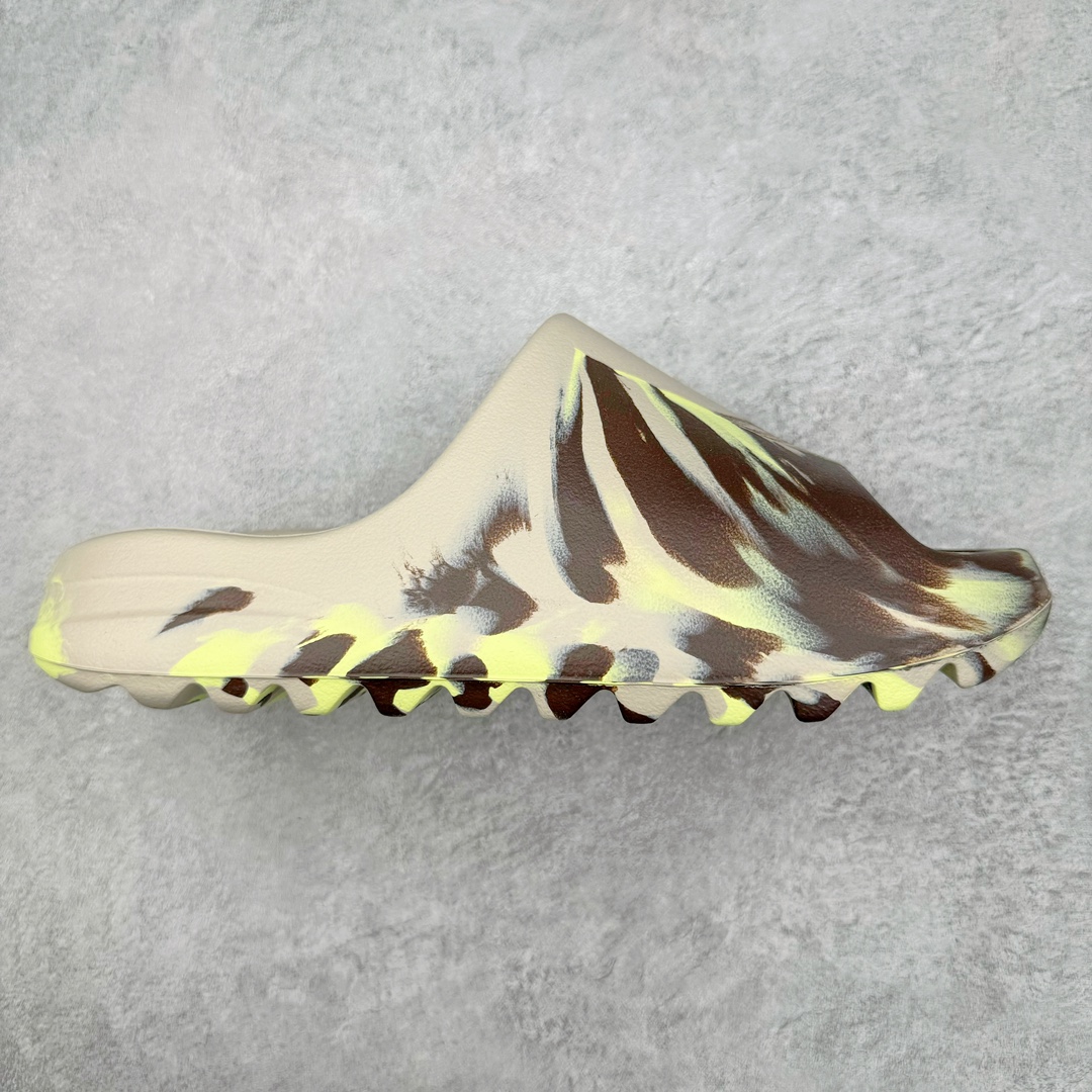 ＃Lw纯原 YEEZY SLIDE 椰子拖鞋 同源公司EVA粒子环保塑料 原厂指令配方 弹性卡色均保持原鞋一致 匠心打造 采用原厂进口MD全套模具打造 全套原楦头 鞋口弧度大小 鞋面色泽质感同步原鞋 LOGO内侧钢印清晰工整 原厂定制原标 同比ZP 符合人体设计 独家开发至48.5码 尺码：36 37 38 39 40.5 42 43 44.5 46 47 48.5-选品中心