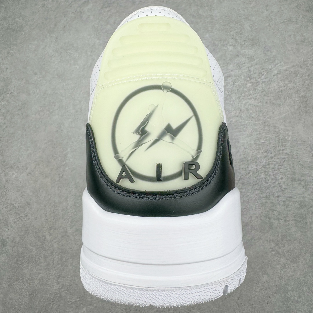 图片[8]-＃Lw纯原 Fragment Design x Air Jordan AJ3 Retro 藤原浩闪电联名 DA3595-100 圈内最强三代系列 匠心打造 开发时长超过半年 目前可过各类鉴定或无法鉴定 裸鞋随便操作 全套原纸板楦头开发 原厂大底磨具加持立体防滑纹理 原装可视Air Sole气垫 原汁原味最完美的三代版型 唯一正确鞋头趴度弧度高度鞋身腰线 原厂TPU彩虹扎染后跟饰片 正确内里反口里网布 皮料菱角分明不变形无多余毛边 广东原厂zp同批次手工大底描漆拉丝 市场唯一原厂鞋扣模具 原厂织唛标 原厂飞人电绣工艺 尾指中部跳三针 独家绑鞋带手法 印刷中底布 四线拉帮 米色美纹纸贴合固定 进口港宝加持 后跟自然饱满 全鞋荧光划线卡点 追求极致完美 每一双都是工艺品 多重QC质检 超越公司货的品控标准 实实在在的免检产品 尺码：36 36.5 37.5 38 38.5 39 40 40.5 41 42 42.5 43 44 44.5 45 45.5 46 47.5 48.5-选品中心