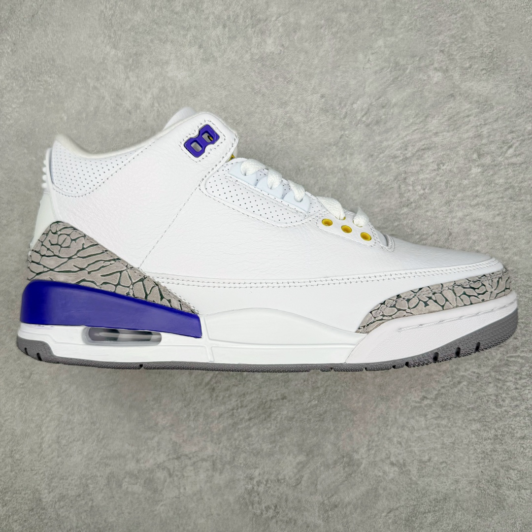 ＃Lw纯原 Air Jordan AJ3 Retro 湖人白紫金 869802-907 圈内最强三代系列 匠心打造 开发时长超过半年 目前可过各类鉴定或无法鉴定 裸鞋随便操作 全套原纸板楦头开发 原厂大底磨具加持立体防滑纹理 原装可视Air Sole气垫 原汁原味最完美的三代版型 唯一正确鞋头趴度弧度高度鞋身腰线 原厂TPU彩虹扎染后跟饰片 正确内里反口里网布 皮料菱角分明不变形无多余毛边 广东原厂zp同批次手工大底描漆拉丝 市场唯一原厂鞋扣模具 原厂织唛标 原厂飞人电绣工艺 尾指中部跳三针 独家绑鞋带手法 印刷中底布 四线拉帮 米色美纹纸贴合固定 进口港宝加持 后跟自然饱满 全鞋荧光划线卡点 追求极致完美 每一双都是工艺品 多重QC质检 超越公司货的品控标准 实实在在的免检产品 尺码：36 36.5 37.5 38 38.5 39 40 40.5 41 42 42.5 43 44 44.5 45 45.5 46 47.5 48.5-选品中心