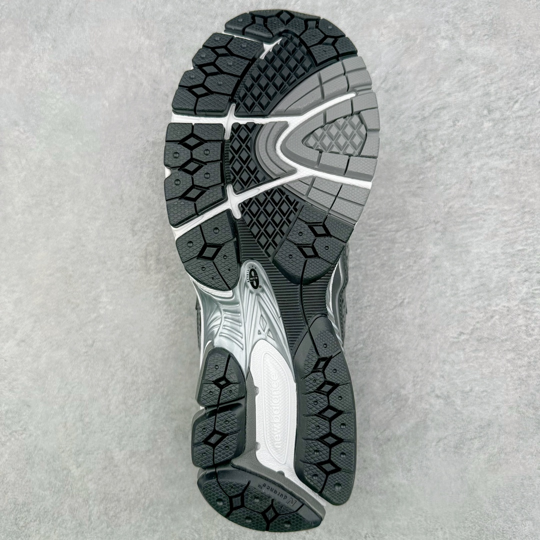 图片[9]-＃M纯原 New Balance M1906RJS 灰色 NB新百伦潮流复古织物皮革减震防滑耐磨轻便低帮跑步鞋 原档数据独立私模大底 唯一正确六层组合大底 RB前软后硬 百分百还原原鞋脚感 基于市场现有版本全新升级调整 NB市场最强产物 全网最全配色加持 全套原楦原纸板原厂数据开发 全鞋电脑针车加持 原厂网布 原装进口头层翻毛皮料正确绒感卡色 正确中底拉帮中底网布细节 一比一手工擦旧效果 冲裁组合 匠心打造 耗时两个月开发完成 工艺极其复杂难度可想而知 高端零售专供产物 尺码：36 37 37.5 38 38.5 39.5 40 40.5 41.5 42 42.5 43 44 44.5 45 45.5 46.5 47-选品中心