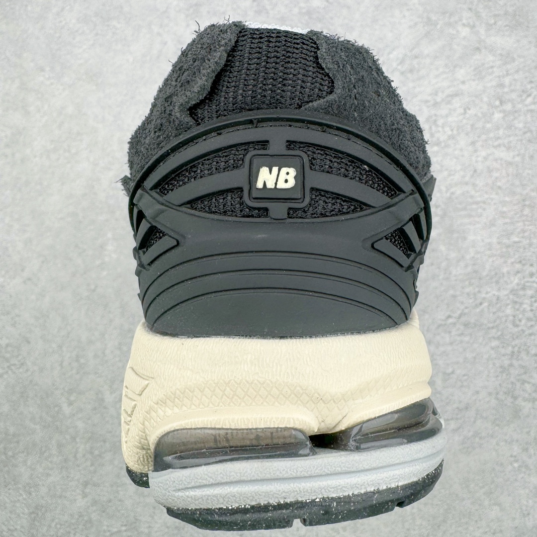 图片[8]-＃M纯原 New Balance M1906DD 黑色 NB新百伦潮流复古织物皮革减震防滑耐磨轻便低帮跑步鞋 原档数据独立私模大底 唯一正确六层组合大底 RB前软后硬 百分百还原原鞋脚感 基于市场现有版本全新升级调整 NB市场最强产物 全网最全配色加持 全套原楦原纸板原厂数据开发 全鞋电脑针车加持 原厂网布 原装进口头层翻毛皮料正确绒感卡色 正确中底拉帮中底网布细节 一比一手工擦旧效果 冲裁组合 匠心打造 耗时两个月开发完成 工艺极其复杂难度可想而知 高端零售专供产物 尺码：36 37 37.5 38 38.5 39.5 40 40.5 41.5 42 42.5 43 44 44.5 45 45.5 46.5 47-选品中心