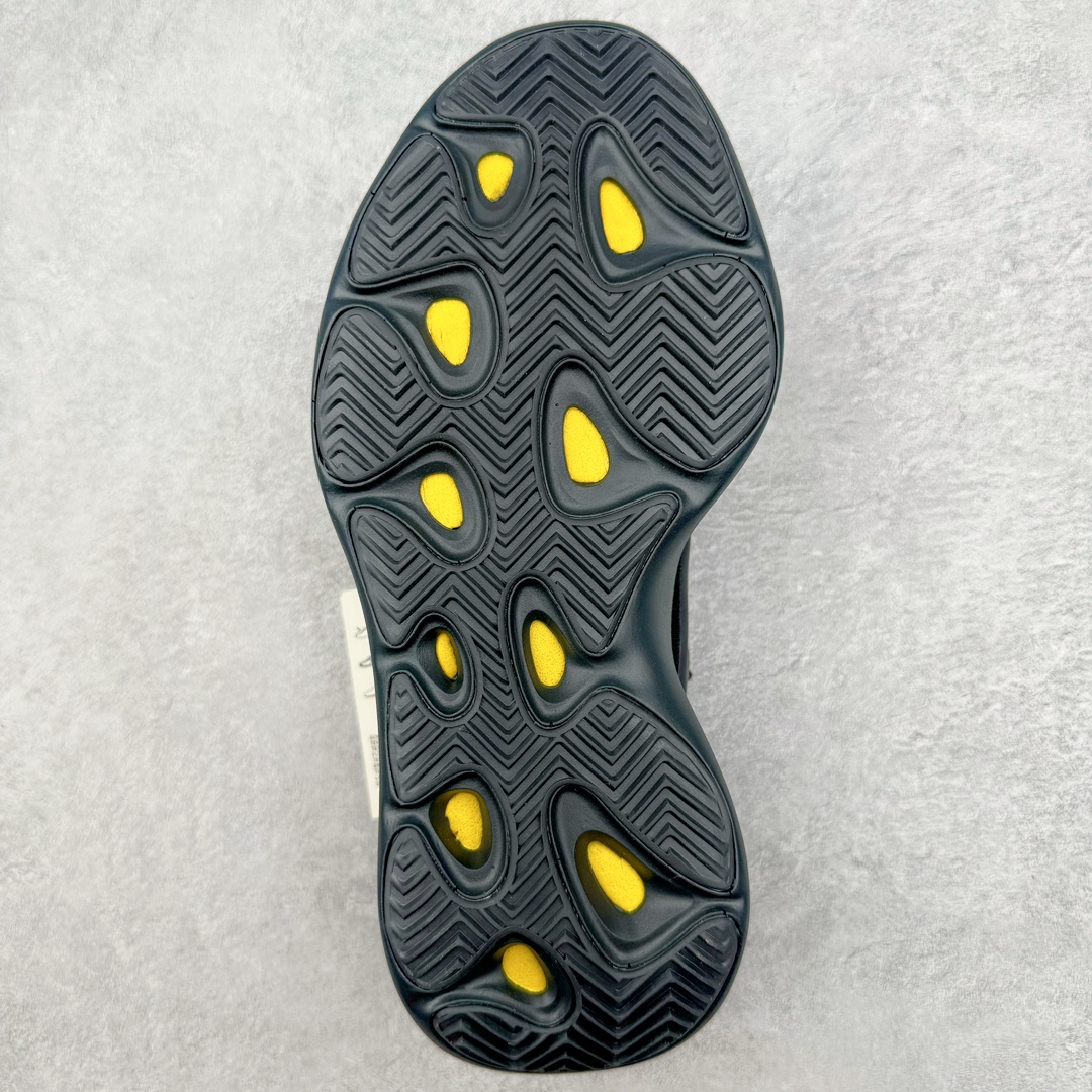 图片[9]-＃Lw纯原 yeezy 700V3 黑武士配色 H67799 全套原楦原纸版 打造灵魂正确版型 原厂贾卡原面 纹路与正品一致 高频进口夜光KPU完美组合原面 呈现炫丽星空夜光效果 此款非Boost爆米花科技 鞋底采用BOUNCE 全新缓震科技 脚感同样舒适 原厂RB鞋头材质 质感厚度与正品一致 完美贴合成型 正确原盒原标包装 匠心工艺 仅对原鞋 完美充正几率过验！尺码 36 36.5 40 40.5 41 42 42.5 43 44 44.5 45 46 46.5 47 48-选品中心