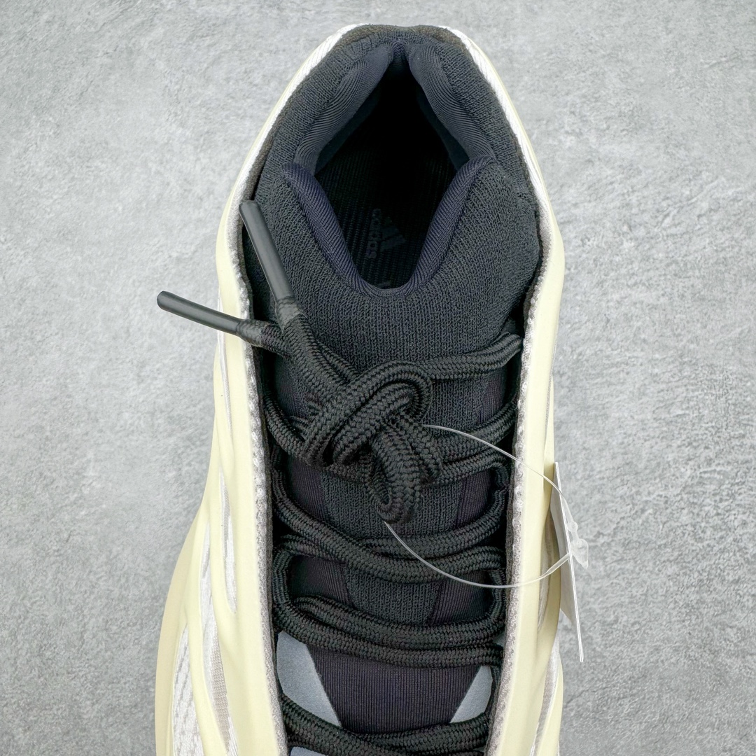 图片[5]-＃Lw纯原 yeezy 700V3 黑武士配色 H67799 全套原楦原纸版 打造灵魂正确版型 原厂贾卡原面 纹路与正品一致 高频进口夜光KPU完美组合原面 呈现炫丽星空夜光效果 此款非Boost爆米花科技 鞋底采用BOUNCE 全新缓震科技 脚感同样舒适 原厂RB鞋头材质 质感厚度与正品一致 完美贴合成型 正确原盒原标包装 匠心工艺 仅对原鞋 完美充正几率过验！尺码 36 36.5 40 40.5 41 42 42.5 43 44 44.5 45 46 46.5 47 48-选品中心