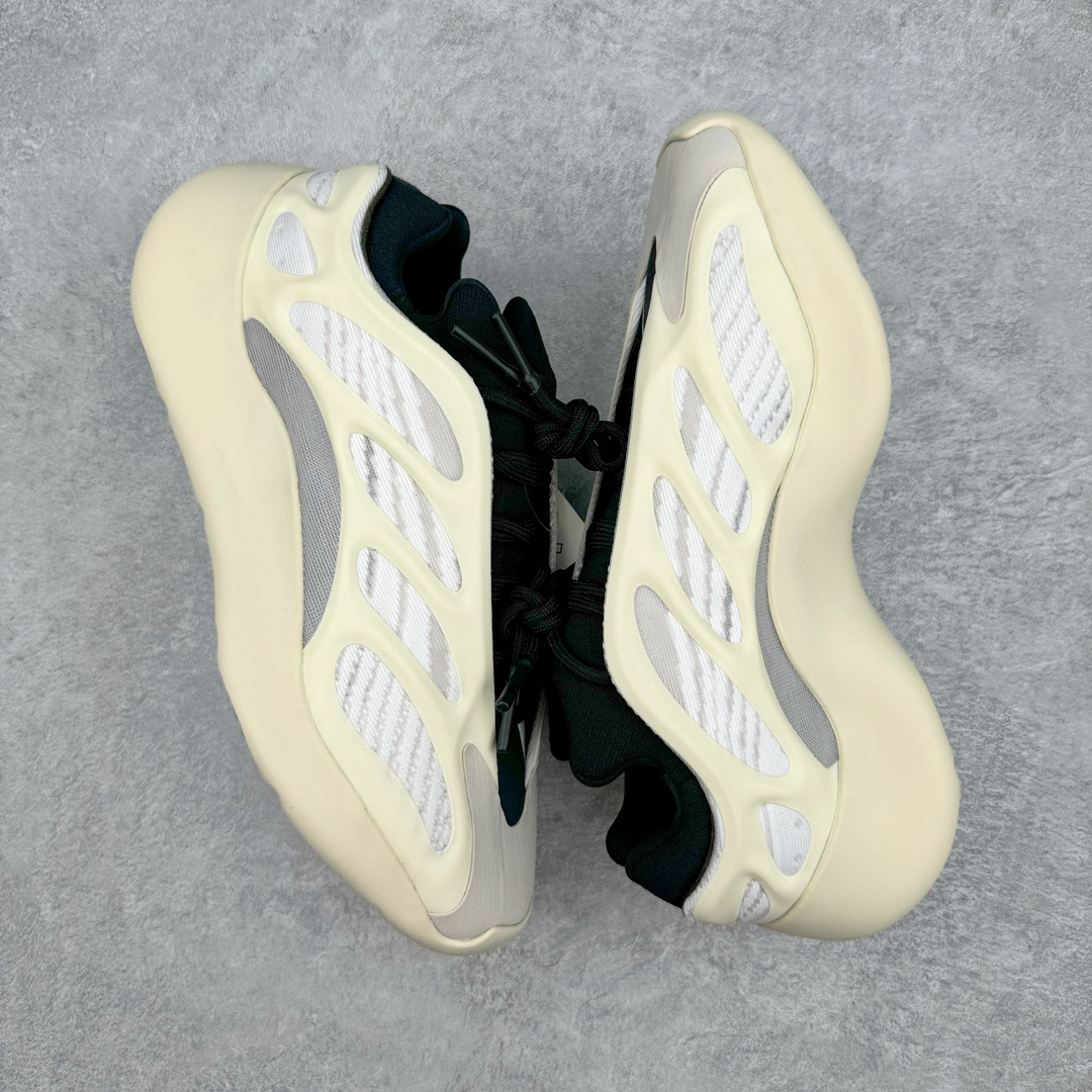 图片[3]-＃Lw纯原 yeezy 700V3 黑武士配色 H67799 全套原楦原纸版 打造灵魂正确版型 原厂贾卡原面 纹路与正品一致 高频进口夜光KPU完美组合原面 呈现炫丽星空夜光效果 此款非Boost爆米花科技 鞋底采用BOUNCE 全新缓震科技 脚感同样舒适 原厂RB鞋头材质 质感厚度与正品一致 完美贴合成型 正确原盒原标包装 匠心工艺 仅对原鞋 完美充正几率过验！尺码 36 36.5 40 40.5 41 42 42.5 43 44 44.5 45 46 46.5 47 48-选品中心