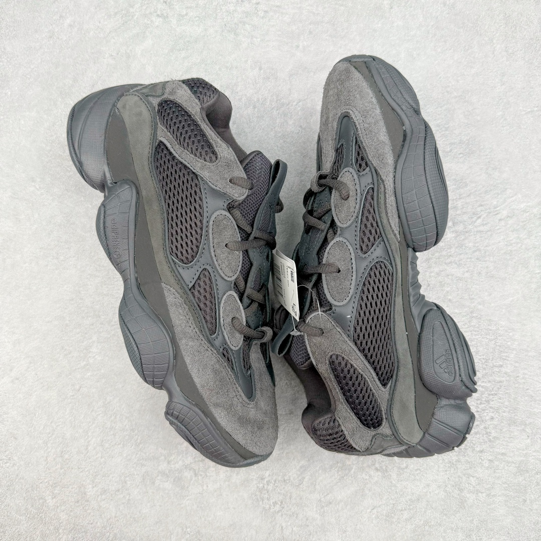 图片[3]-＃Lw纯原 Yeezy 500 Desert Rat 黑色 F36640 圈内高端卖家首选 完美零瑕疵 冲正绝不翻车 万邦原厂翻毛、甩纹牛皮 内置adiPRENE+减震科技 全鞋包括内里 机台针车间距调整与原版一致 原底模具开发 \\\”adiPRENE\\\”字样完美呈现 UV紫光下 鞋面、鞋垫反馈效果正确 原标测写 内外标、吊牌芯片卡 遵循原版 尺码：36 36.5 37 38 38.5 39 40 40.5 41 42 42.5 43 44 44.5 45 46 46.5 47 48-选品中心