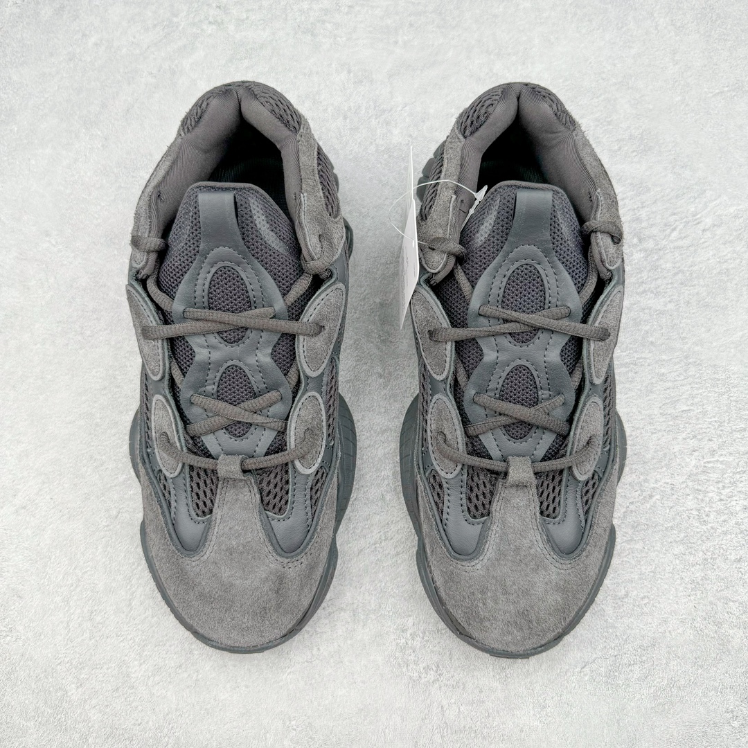图片[2]-＃Lw纯原 Yeezy 500 Desert Rat 黑色 F36640 圈内高端卖家首选 完美零瑕疵 冲正绝不翻车 万邦原厂翻毛、甩纹牛皮 内置adiPRENE+减震科技 全鞋包括内里 机台针车间距调整与原版一致 原底模具开发 \\\”adiPRENE\\\”字样完美呈现 UV紫光下 鞋面、鞋垫反馈效果正确 原标测写 内外标、吊牌芯片卡 遵循原版 尺码：36 36.5 37 38 38.5 39 40 40.5 41 42 42.5 43 44 44.5 45 46 46.5 47 48-选品中心