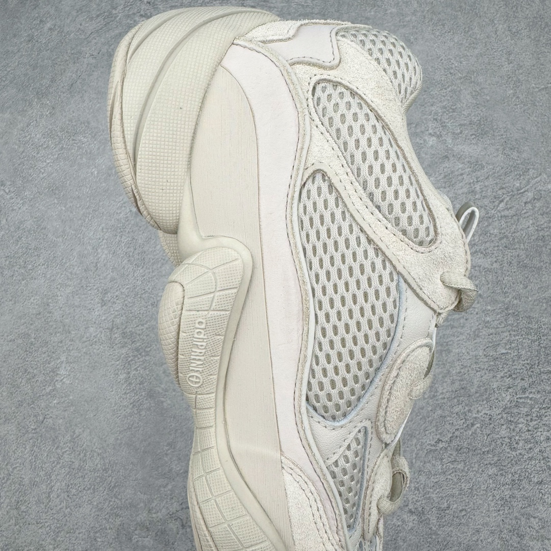 图片[6]-＃Lw纯原 Yeezy 500 Desert Rat 灰白色 DB2908 圈内高端卖家首选 完美零瑕疵 冲正绝不翻车 万邦原厂翻毛、甩纹牛皮 内置adiPRENE+减震科技 全鞋包括内里 机台针车间距调整与原版一致 原底模具开发 \\\”adiPRENE\\\”字样完美呈现 UV紫光下 鞋面、鞋垫反馈效果正确 原标测写 内外标、吊牌芯片卡 遵循原版 尺码：36 36.5 37 38 38.5 39 40 40.5 41 42 42.5 43 44 44.5 45 46 46.5 47 48-选品中心