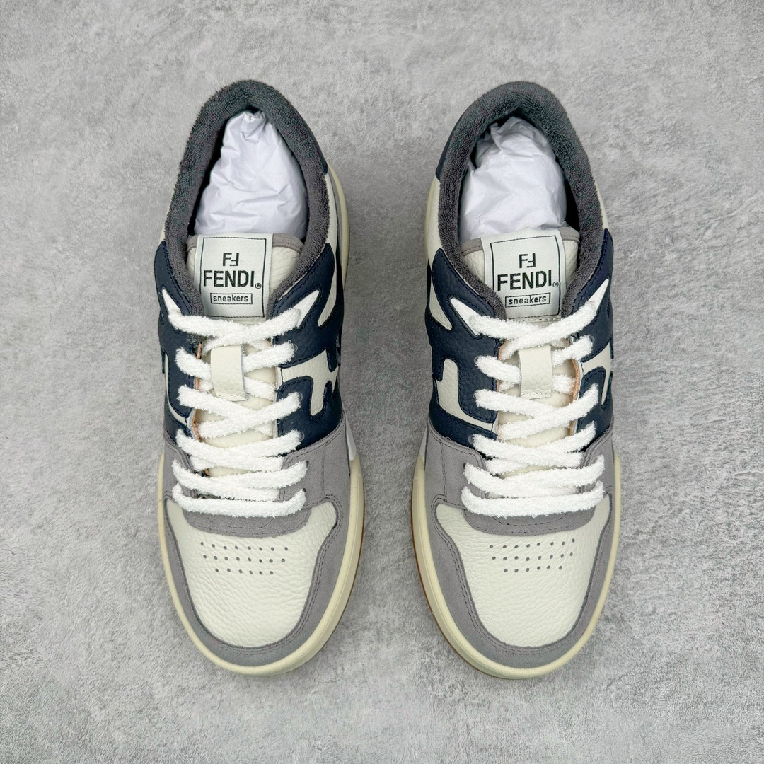 图片[2]-＃S版纯原 FENDI 芬迪 Match sneaters低帮运动鞋 独家定制 全身20几个细节点全部做到一致还原 吊打市面所有版本 独家原装套装配件官方同源 渠道原装订单 全套专柜包装物及配件#鞋底嵌入核心防伪芯片感应装置 FENDI芬迪match最新爆款情侣款运动鞋板鞋原版购入 高工艺无缝细空胶技术 贴楦误差0.05mm,鞋底采用固特异内外锁死工艺 最大限度弯折永不开胶 原鞋一致效果环保无味 鞋面采用麂皮和皮革拼接组合 logo内里采用毛巾绒里 上脚超级柔软 轻便 舒适搭配卫衣 尺码：35 36 37 38 39 40 41 42 43 44 45-选品中心