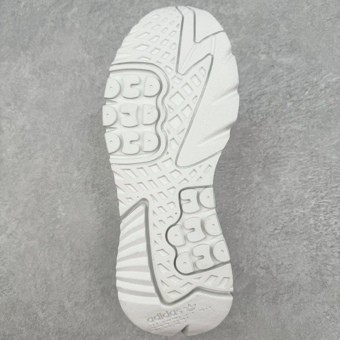 图片[9]-＃纯原福利 AD originals Nite Jogger Pride 夜行者减震耐磨低帮反光复古休闲百搭运动跑鞋 原厂材料 原厂大底 原装工艺 原鞋一致 记忆海绵 鞋眼使用原鞋一致电绣加针车工艺 后跟全部一致采用原鞋工艺 四针六线进口机 区别市面三针五线 头层皮打造 原厂流水标 3D喷漆 瞄漆 私家独模 网布搭配麂皮拼接打造鞋面 极具复古风格鞋头及鞋跟点缀3M反光设计 极为亮眼中底采用全掌Boost科技 厚度相当可观 脚感极佳 尺码：36 36⅔ 37⅓ 38 38⅔ 39⅓ 40 40⅔ 41⅓ 42 42⅔ 43⅓ 44 45-选品中心