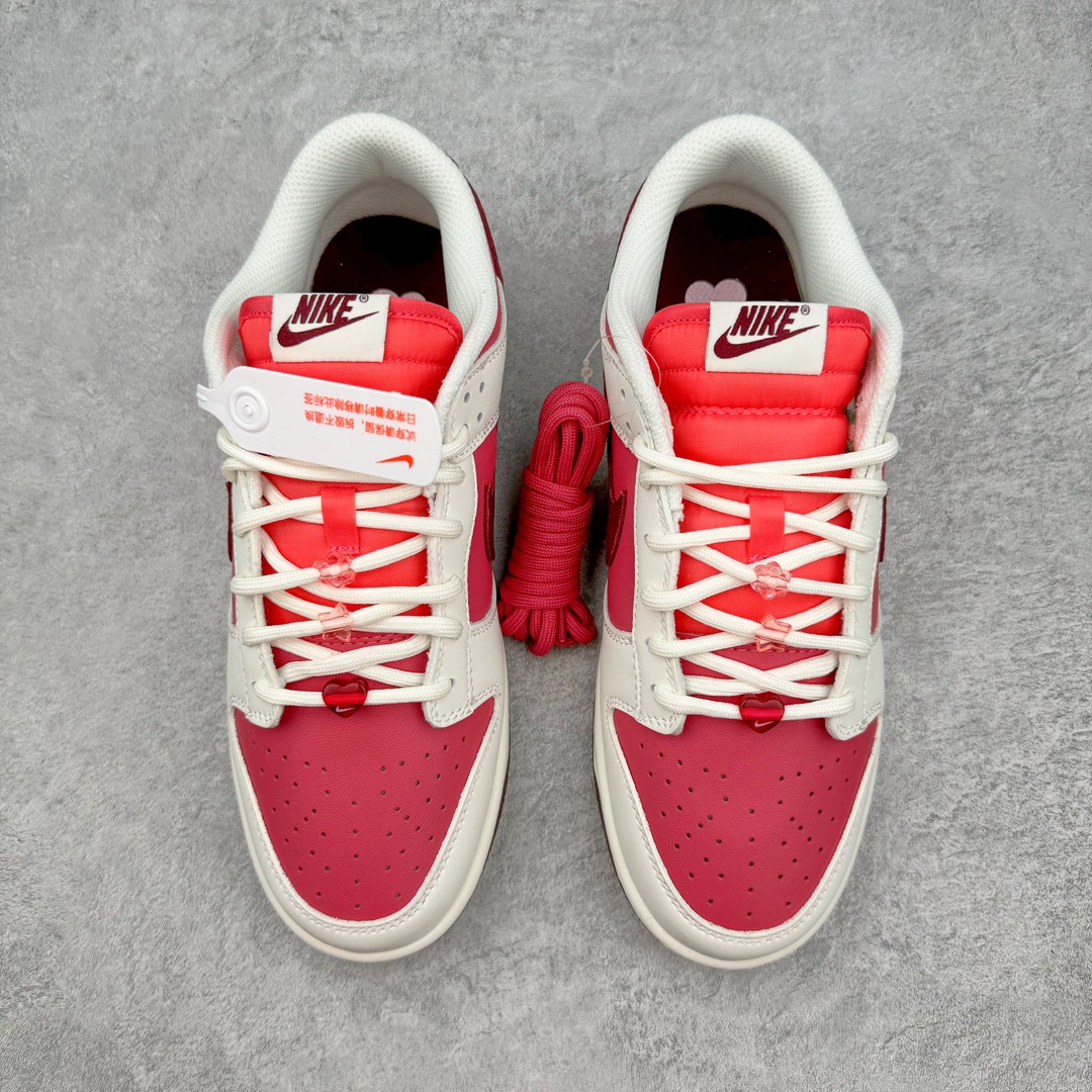 图片[2]-＃SS史诗 NK Dunk Low 潮流时尚舒适防滑耐磨低帮板鞋 全网最全Dunk系列配色 实力大厂出品 新配色陆续开发 利润个位数只为口碑 超强性价比 全套原纸板楦头开发 确保原汁原味 完美呈现DUNK版型 一比一鞋头弧度高度鞋身弧度 此版本只针对中端市场 皮料材质有所更替 其他数据细节工艺流程均保持一致 绝不口嗨 细节品控鞋型随意对比 独家私模官方第六代原厂航空铝磨具打磨大底 鞋头坡度极致还原 无解鞋型 原盒原配 圈内天花板工艺 原厂玻璃冲刀 超高清洁度 全鞋零毛边皮料切割 原厂中底布点胶 中底布拉帮走线遵循公司 尺码：36 36.5 37.5 38 38.5 39 40 40.5 41 42 42.5 43 44 44.5 45 46-选品中心